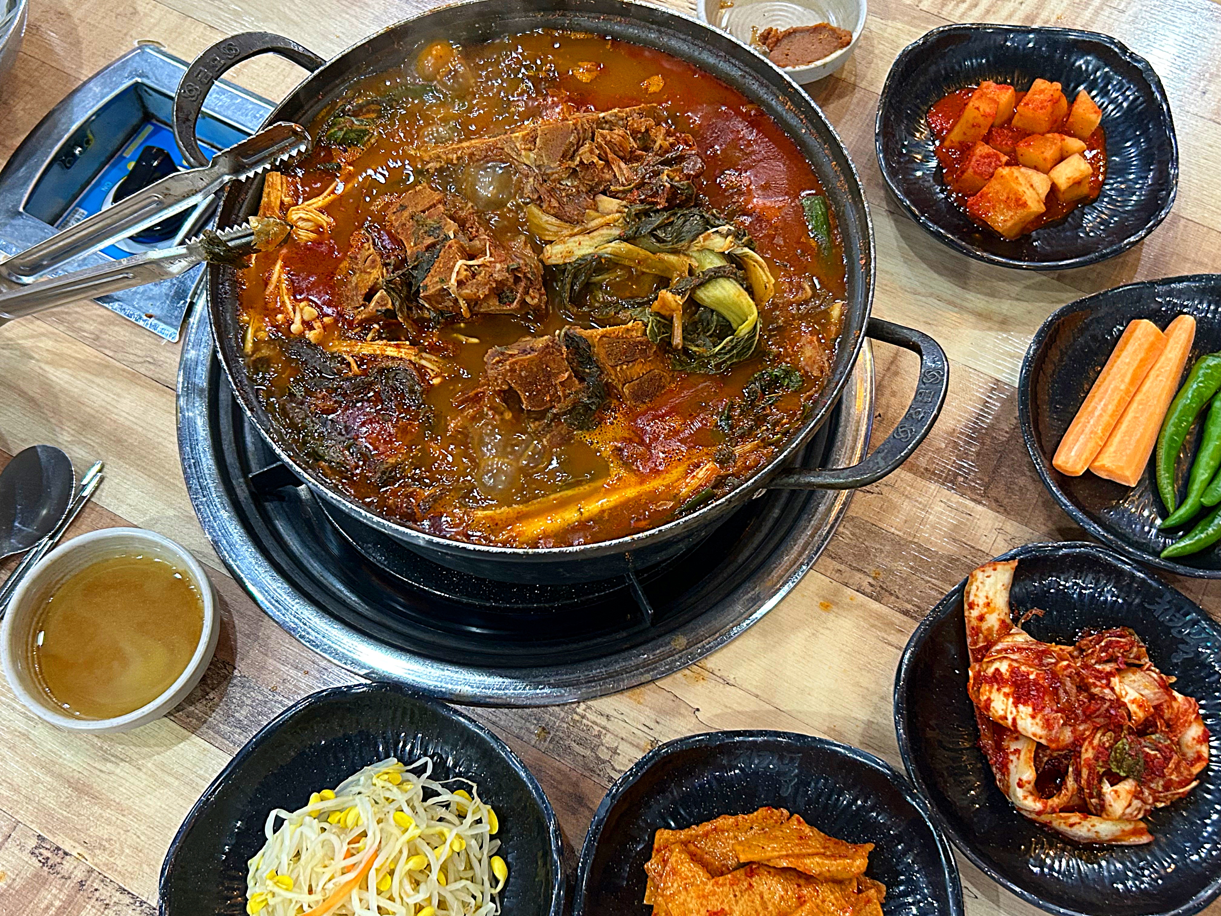 신또바기감자탕 흑석 본점