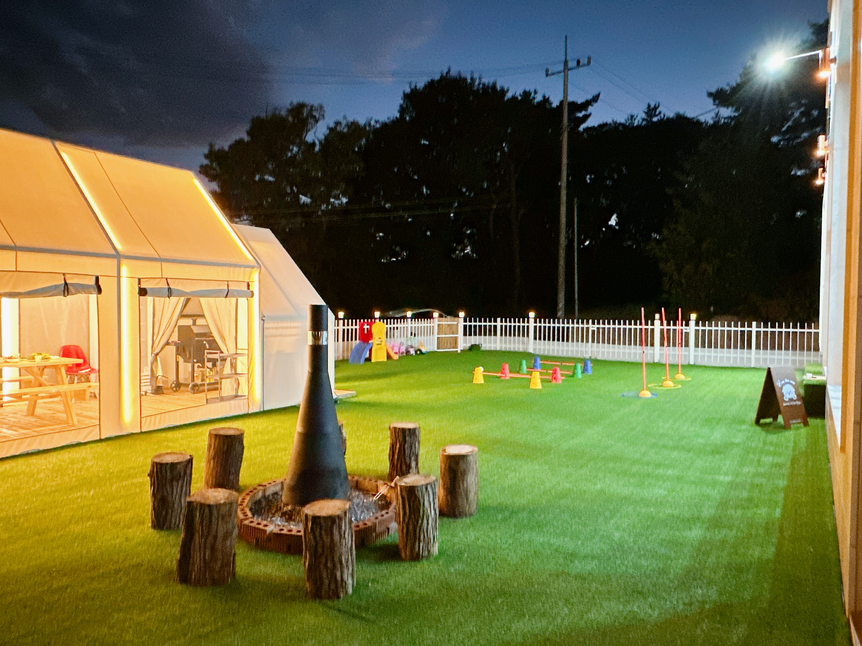 에이치온더씨 대표 이미지