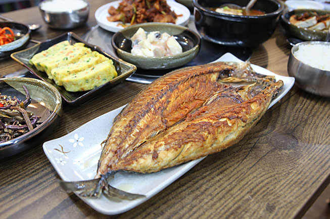 행복이 가득한 밥집