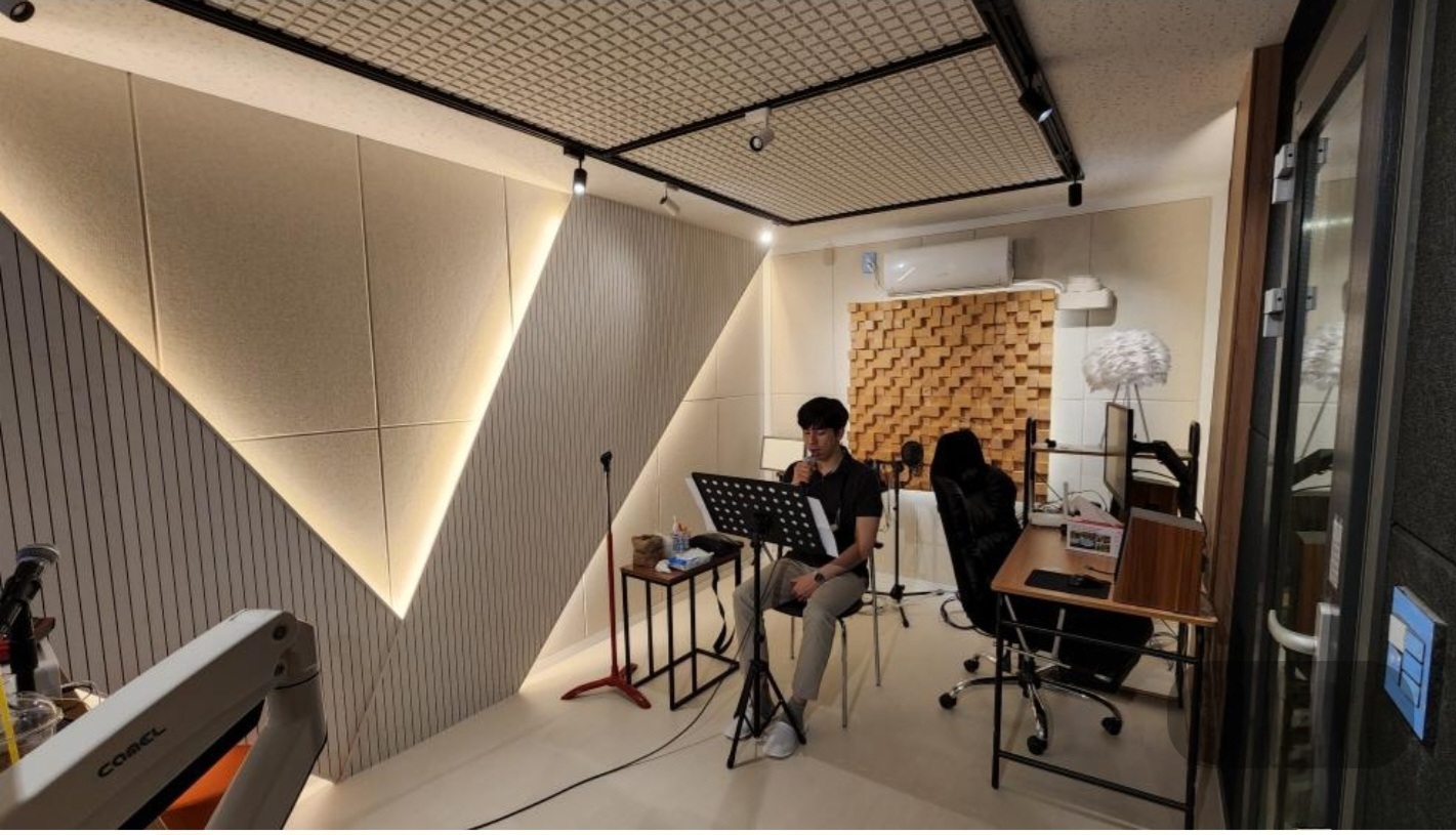 1번째 스튜디오 사진