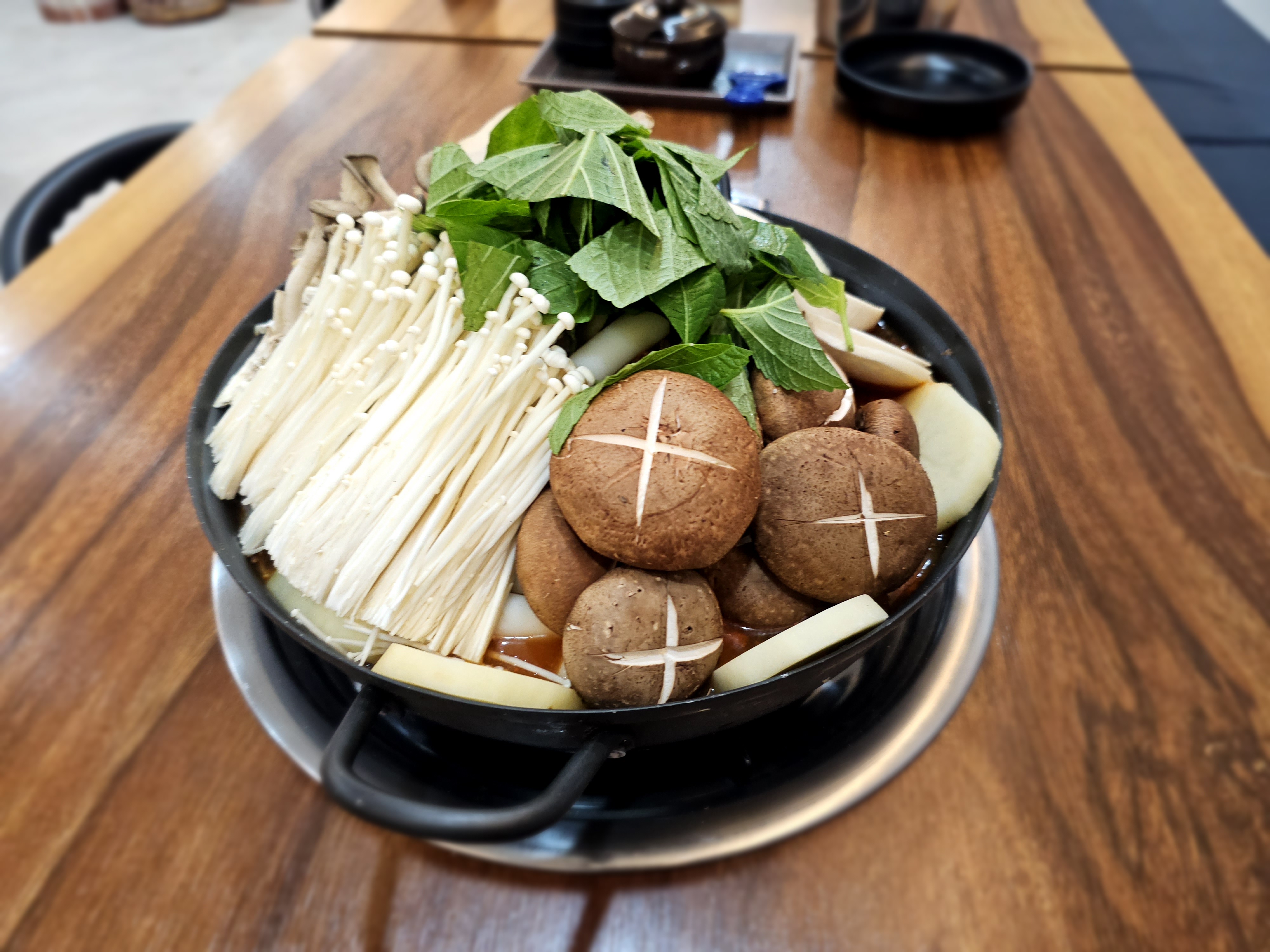 먹어보면 놀라는 먹보 뼈감자탕