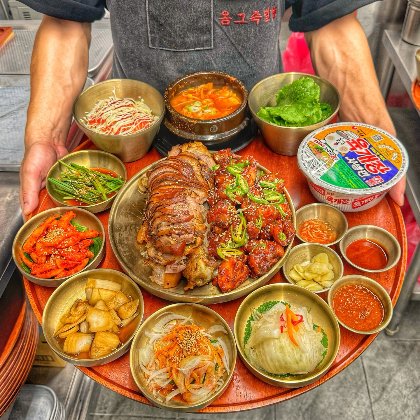옴그족발 광주첨단점