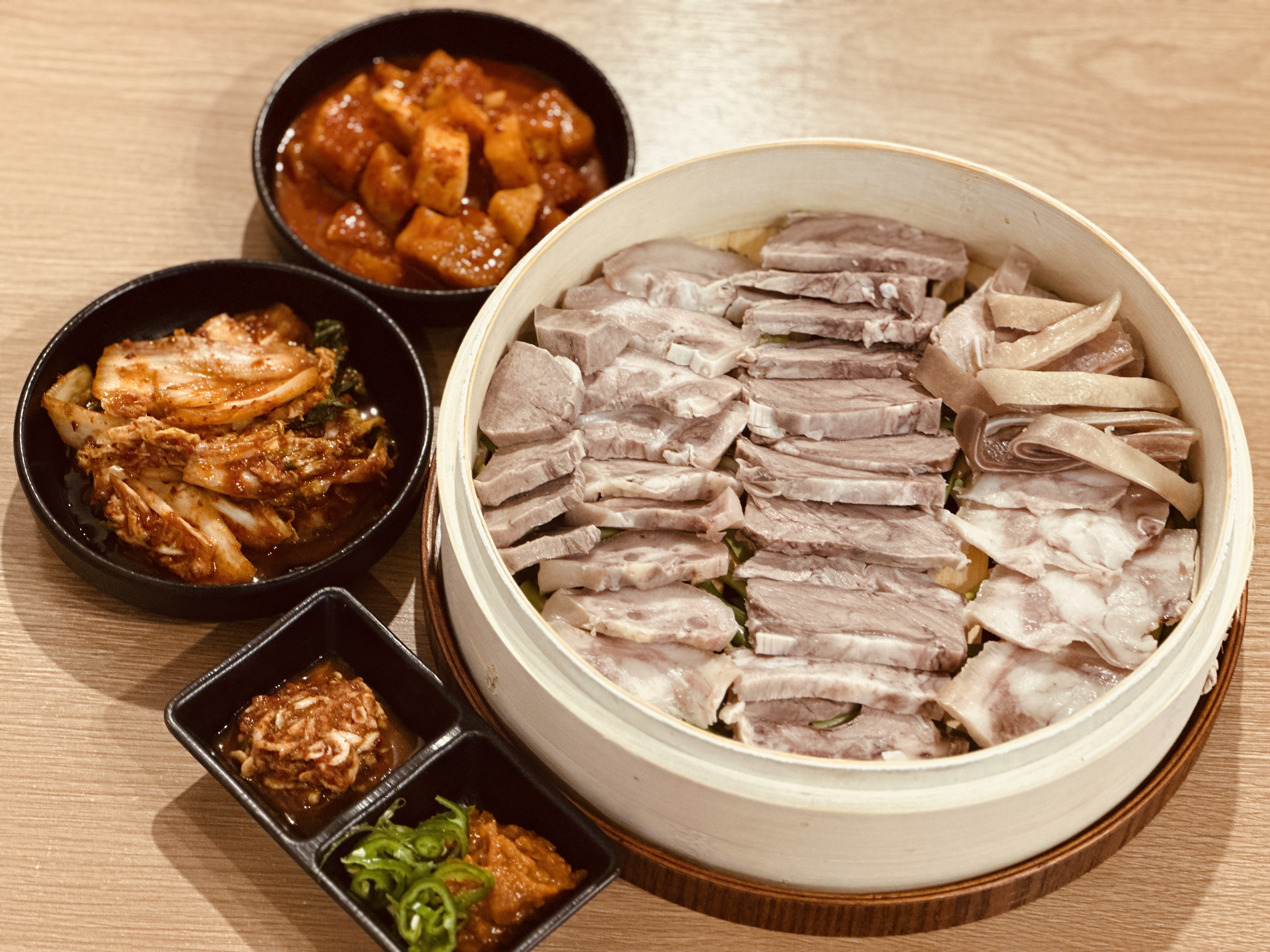 청담순대국