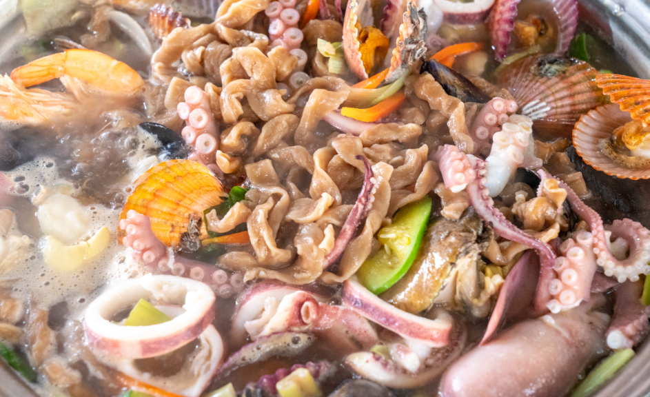 도토리바지락손칼국수 4