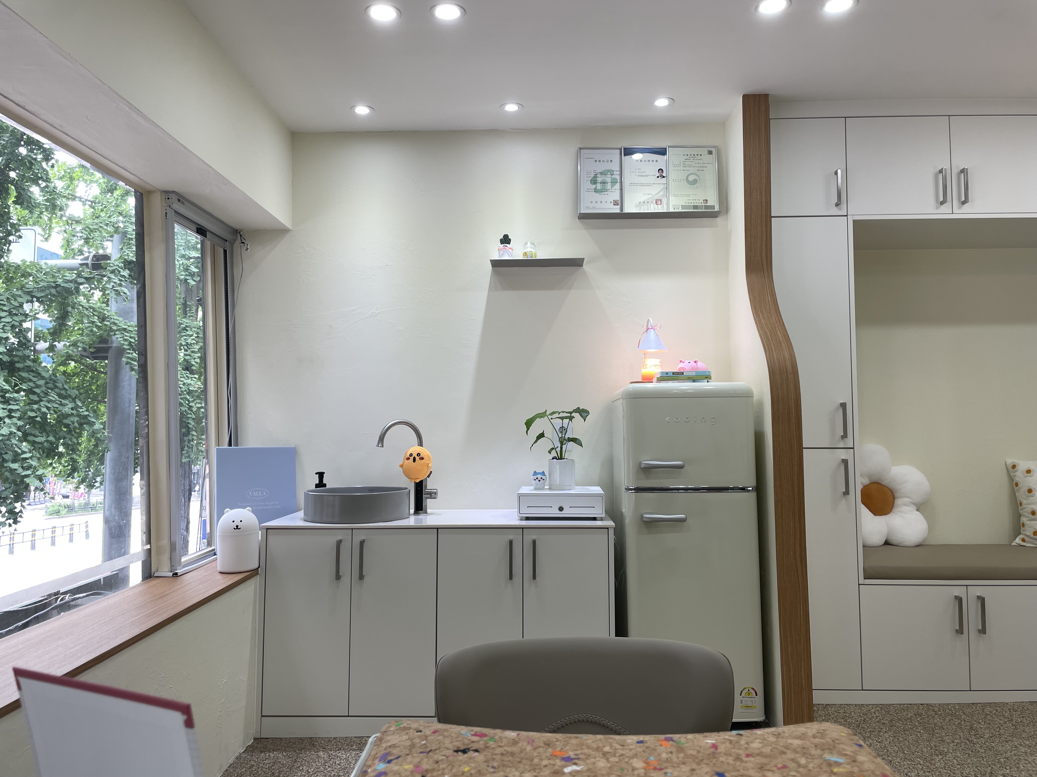 오네일드잇 신촌점 대표 이미지