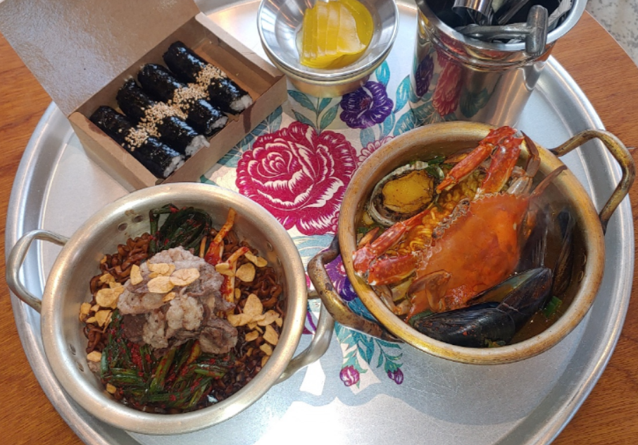 바다앞라면집