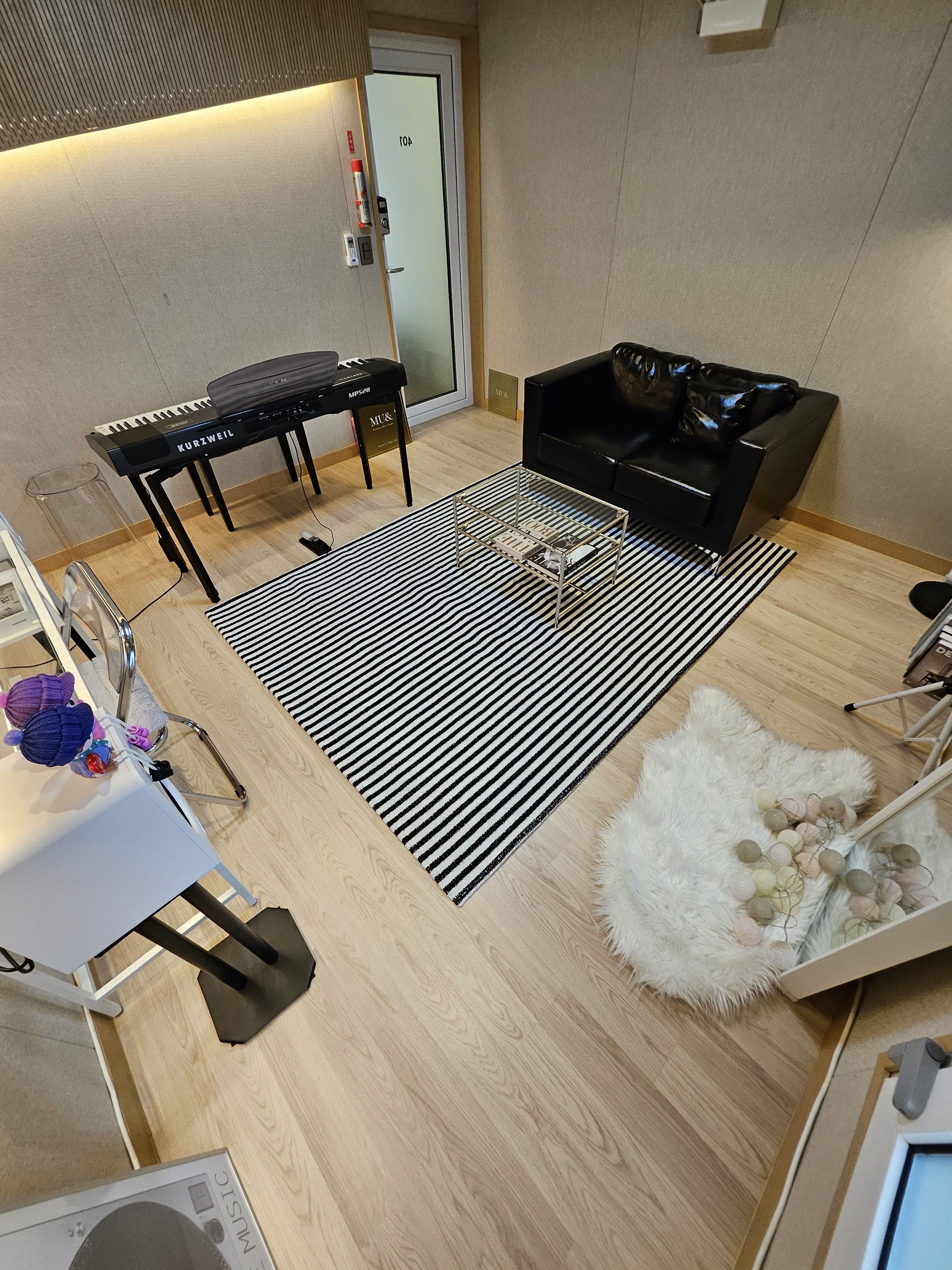 4번째 스튜디오 사진