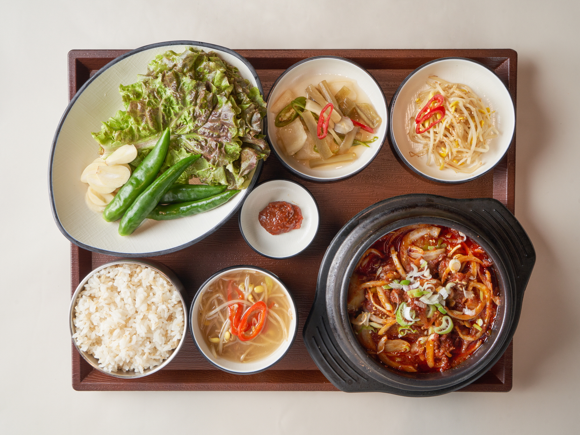 뚝배기 제육볶음한상(점심특선)