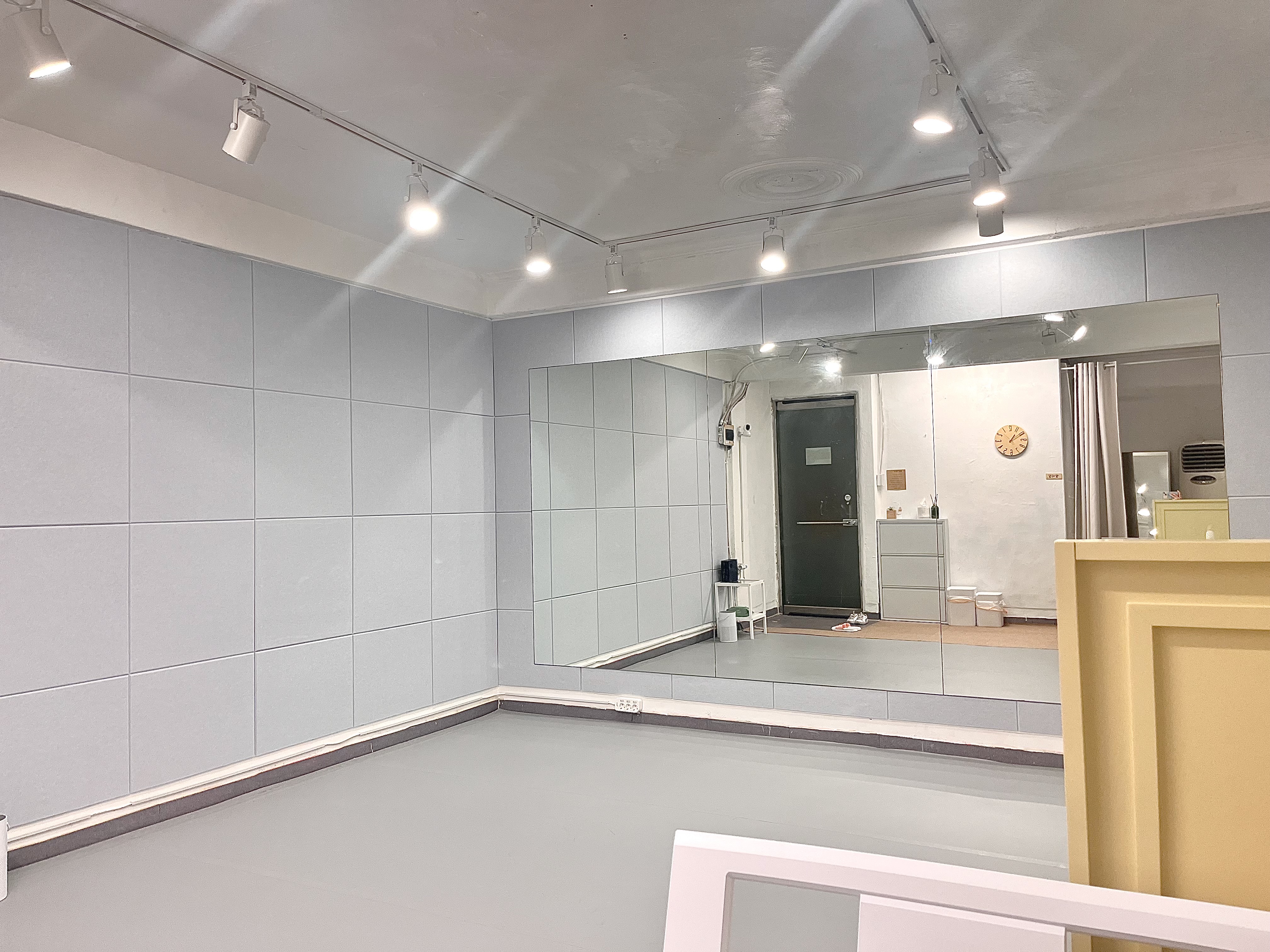 1번째 스튜디오 사진