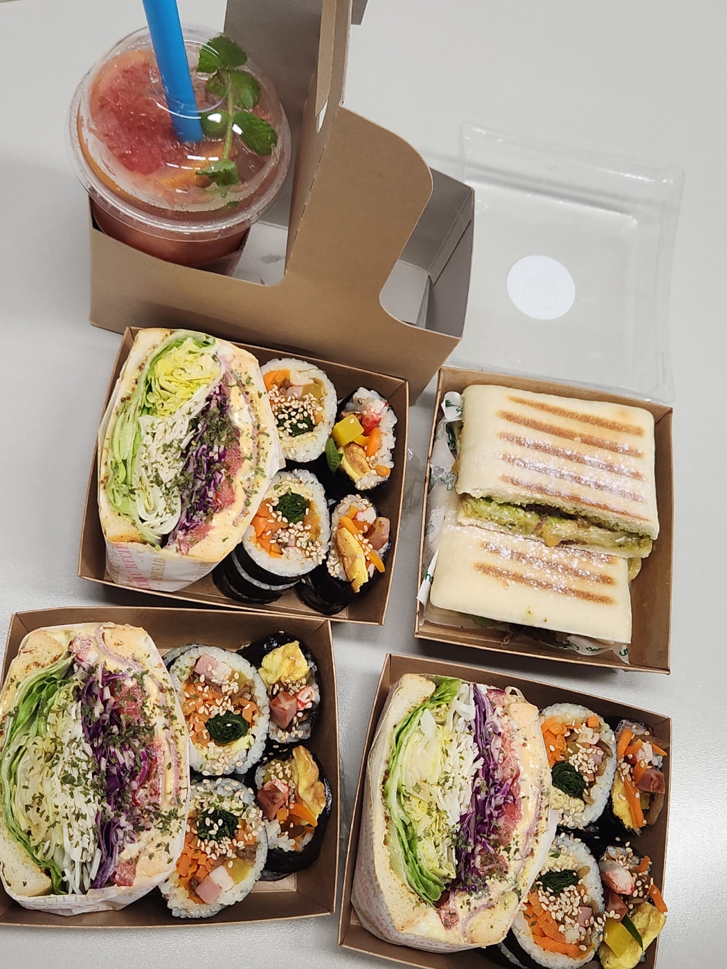 김밥 cafe j.road