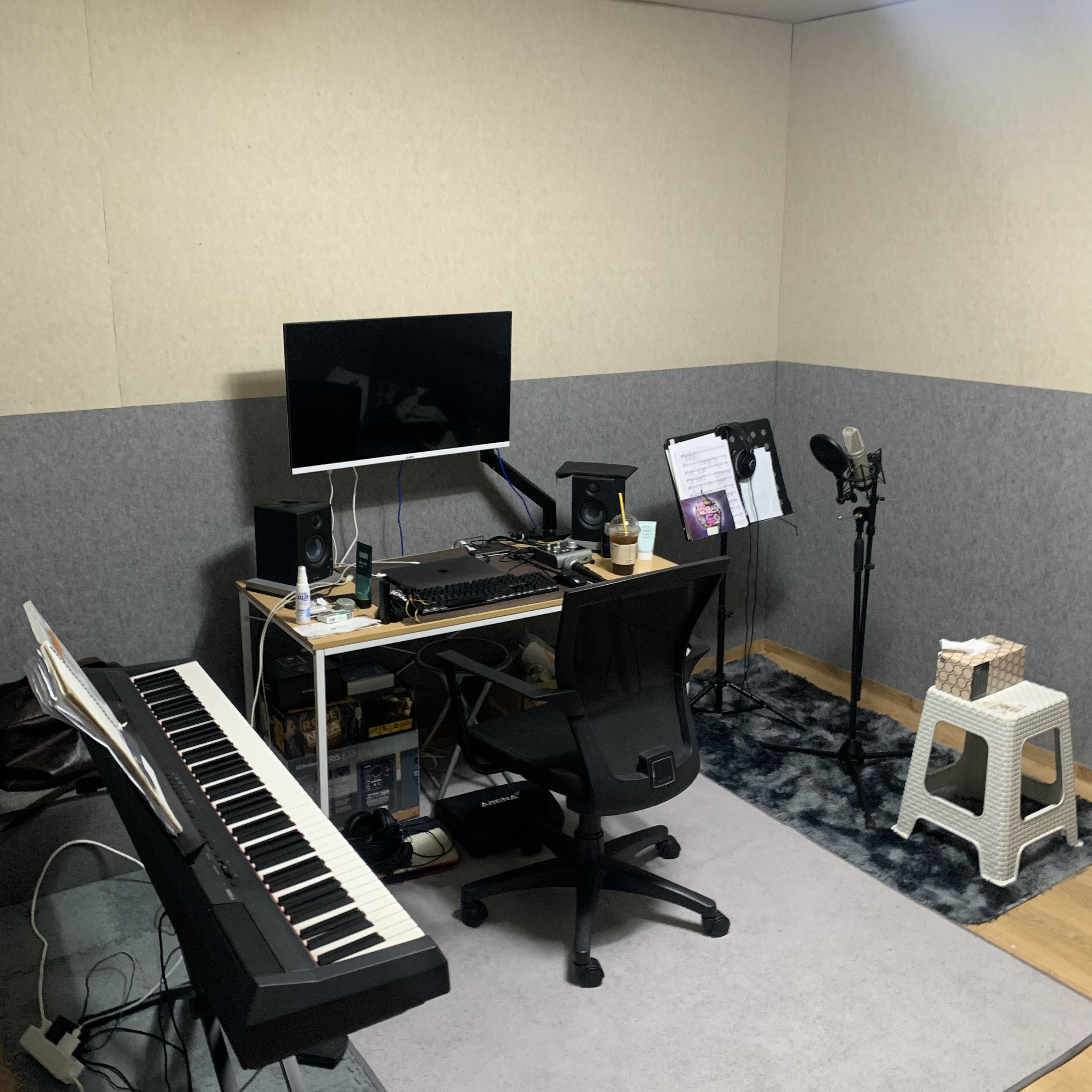 2번째 스튜디오 사진