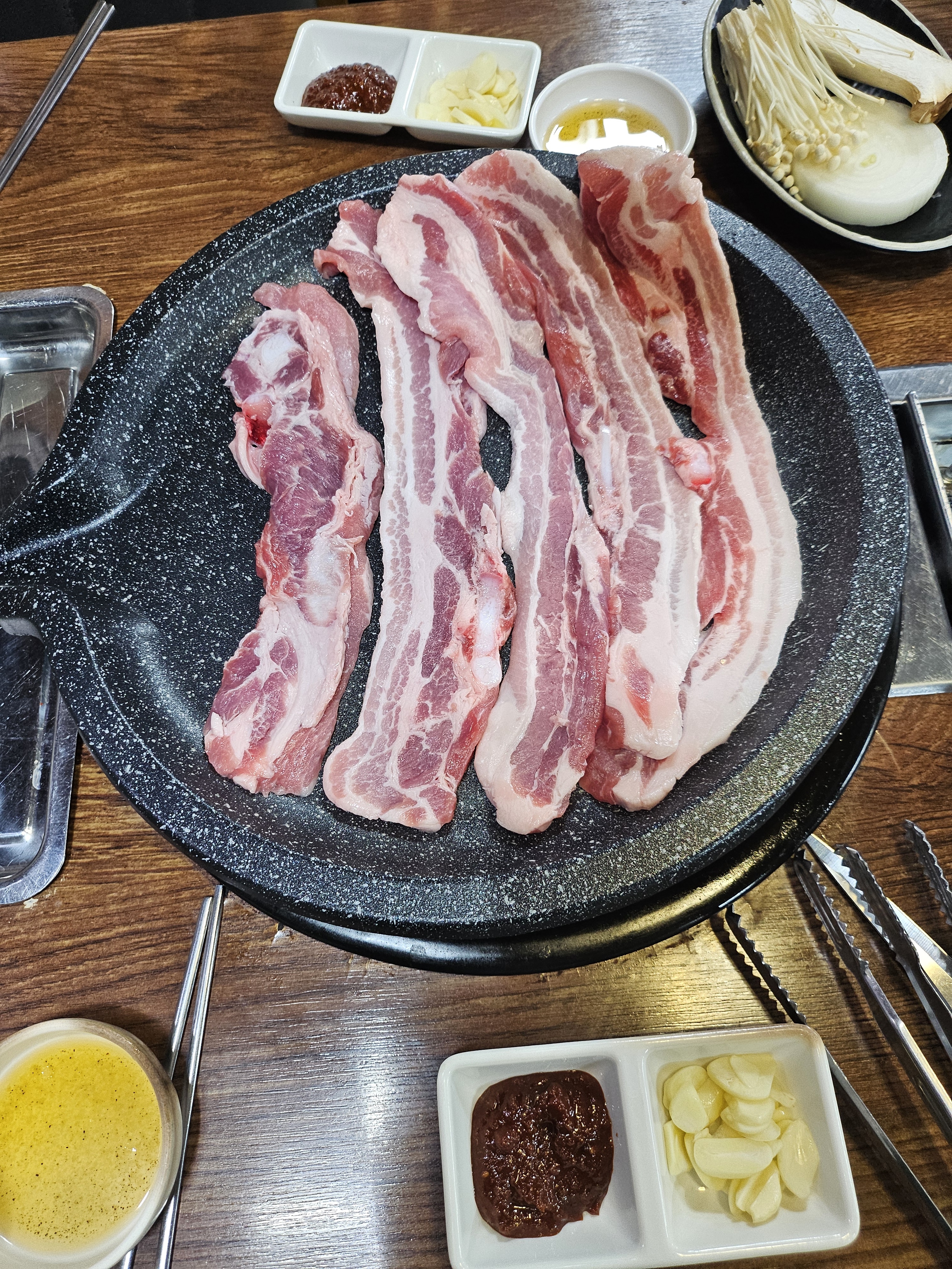 우신이네정육식당