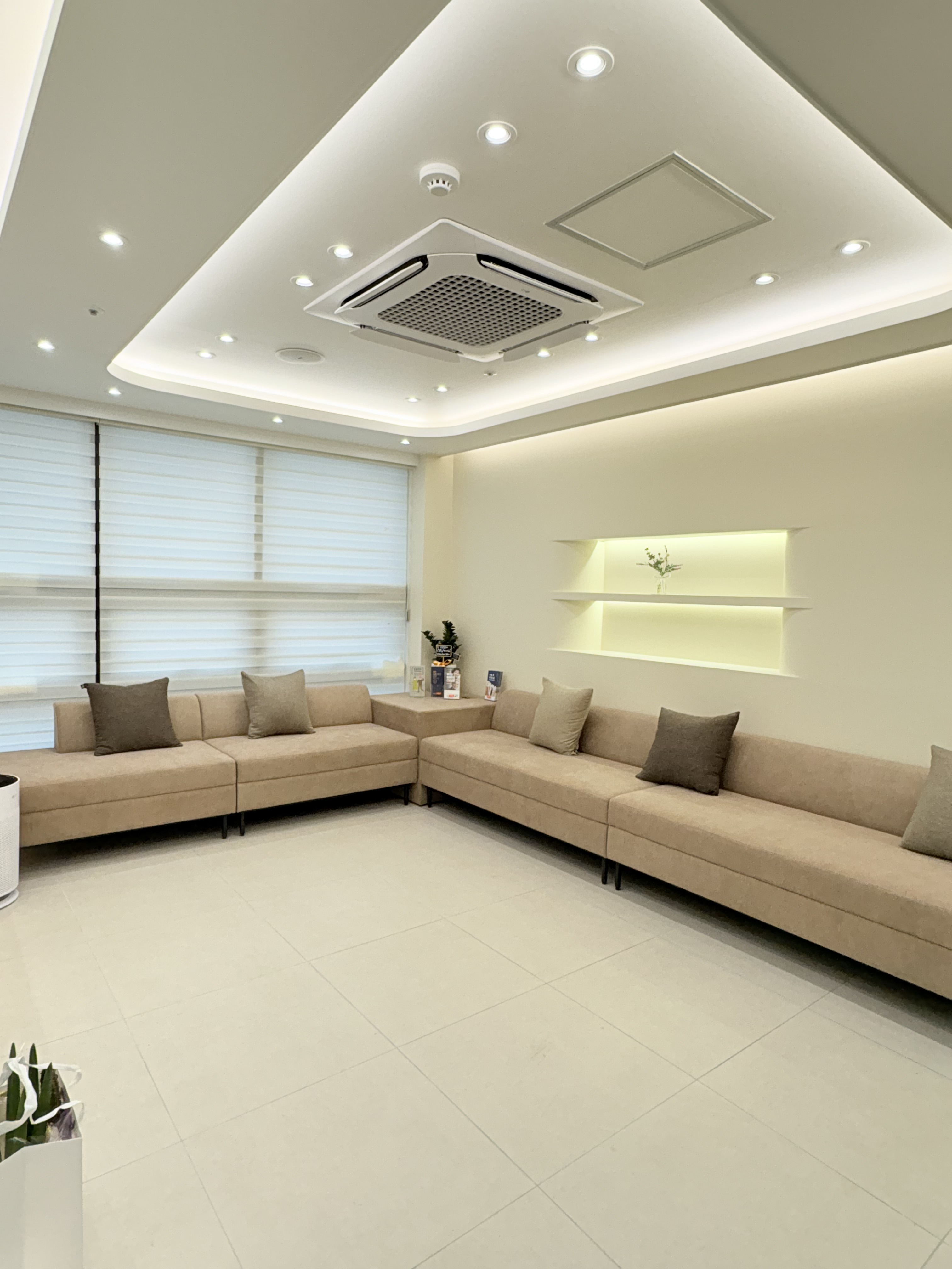 이로운치과의원 대표 이미지