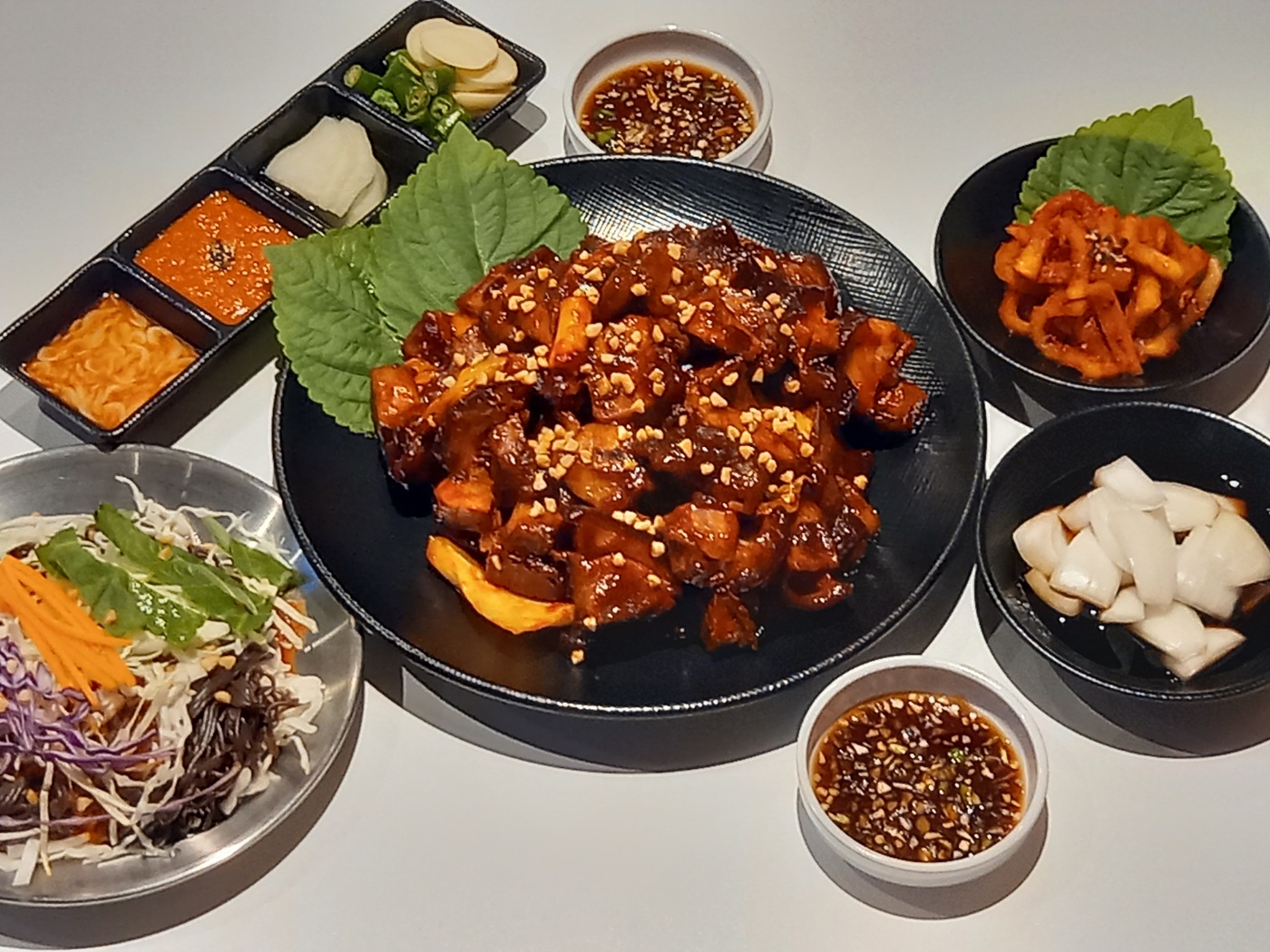 동양족발 대명점
