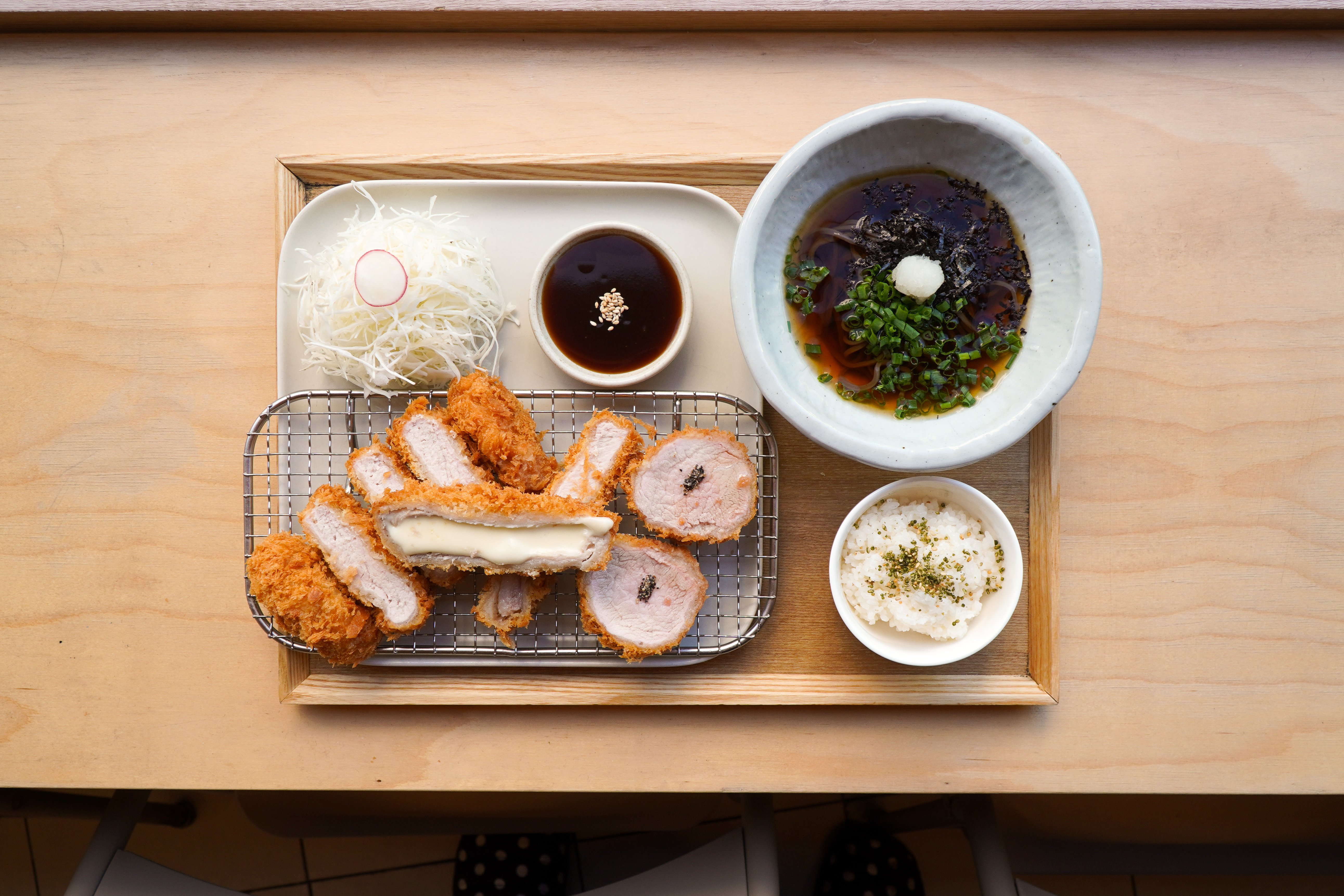 수수하지만굉장해 롯데프리미엄아울렛 김해점