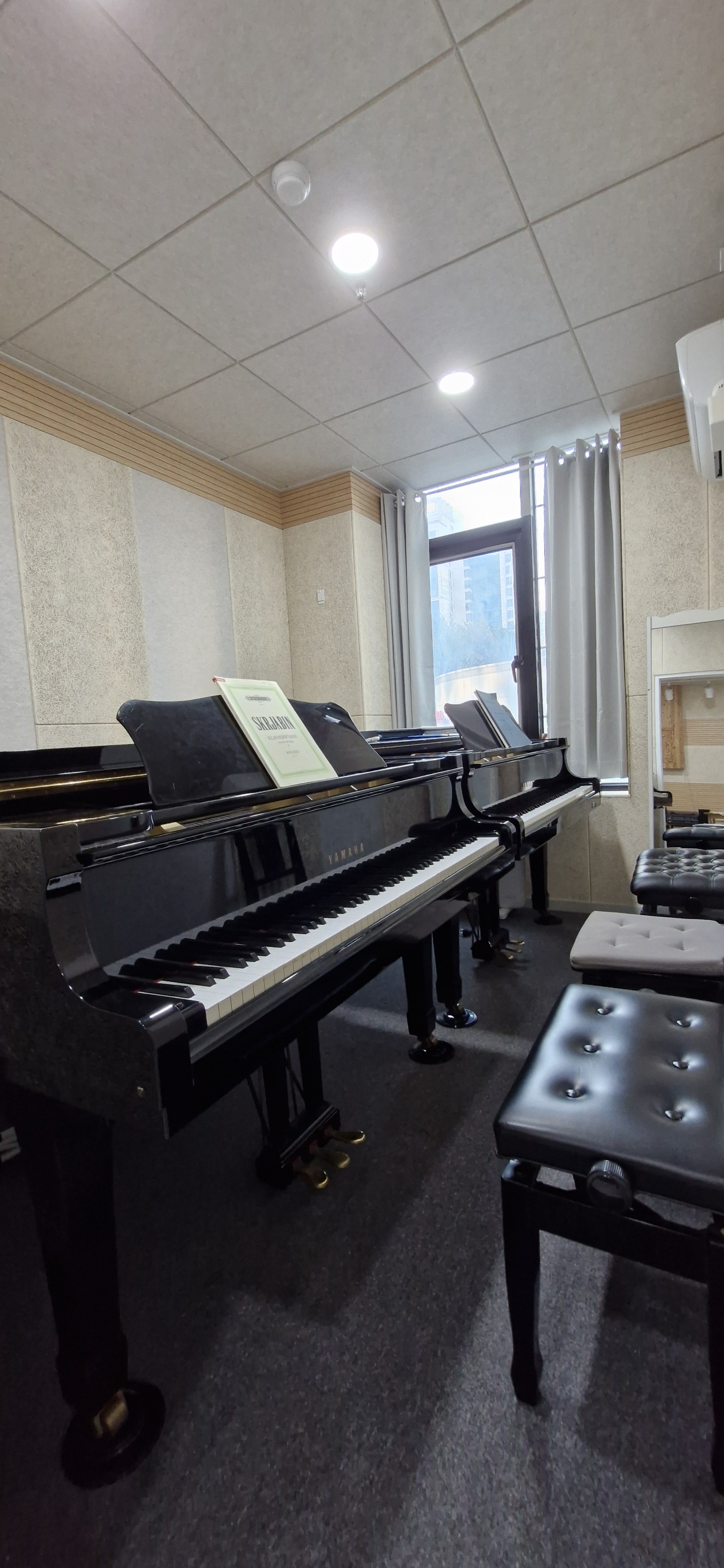 1번째 스튜디오 사진