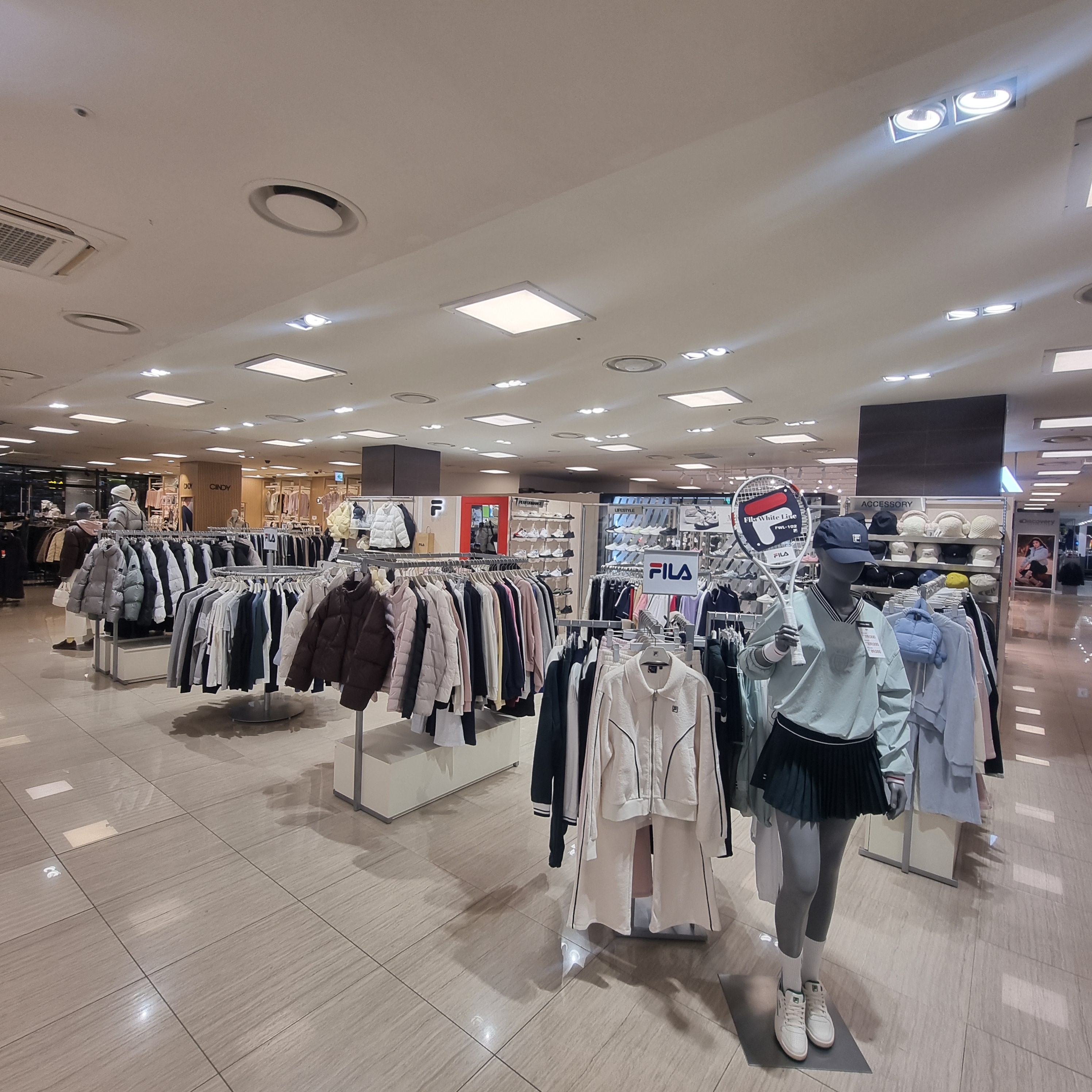 휠라 NC백화점 부산대점
