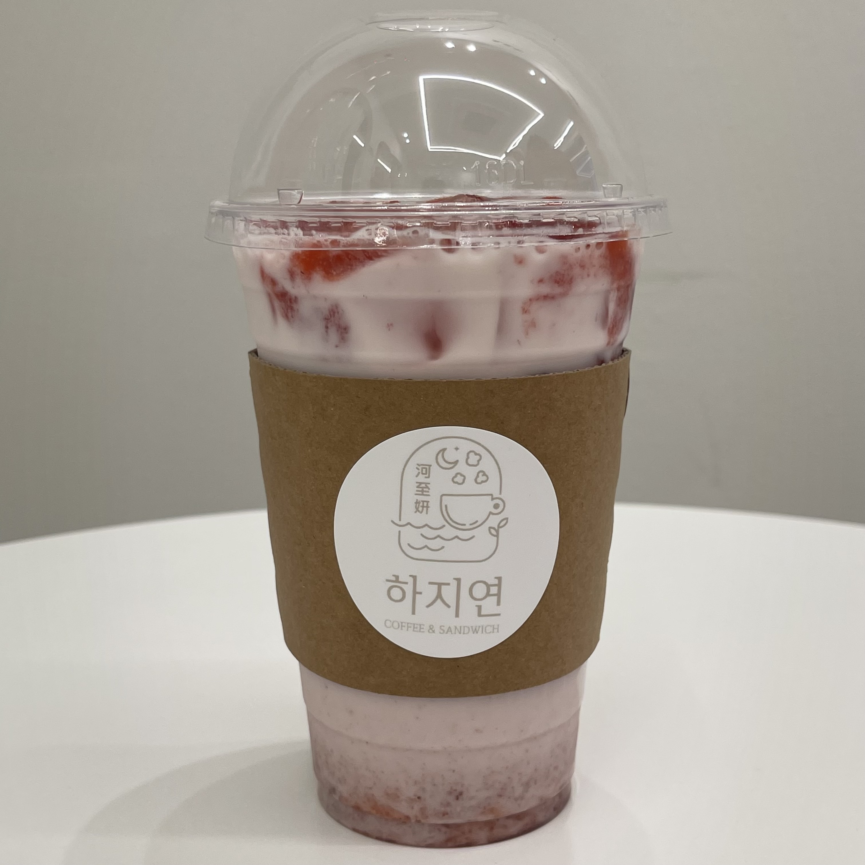 딸기라떼