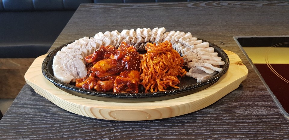 대학로오징어보쌈 율량점