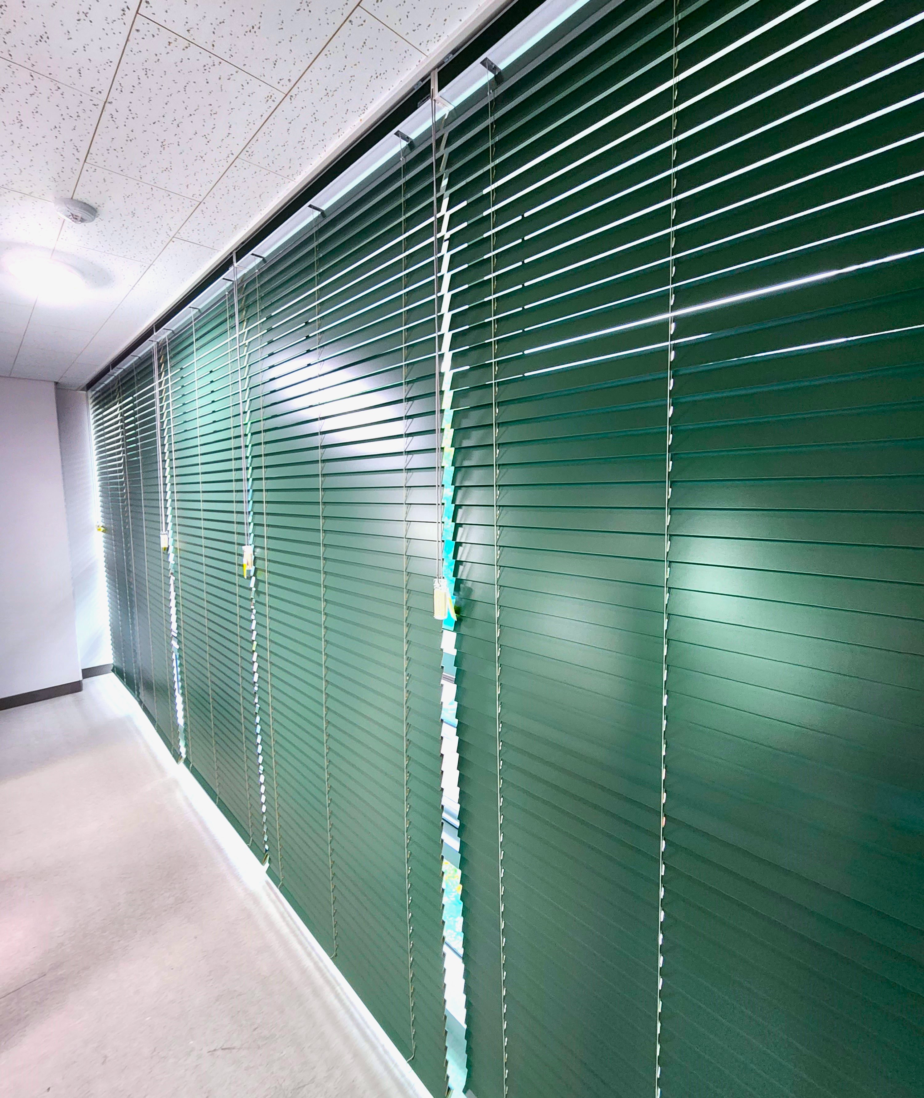 커튼블라인드 대표 이미지