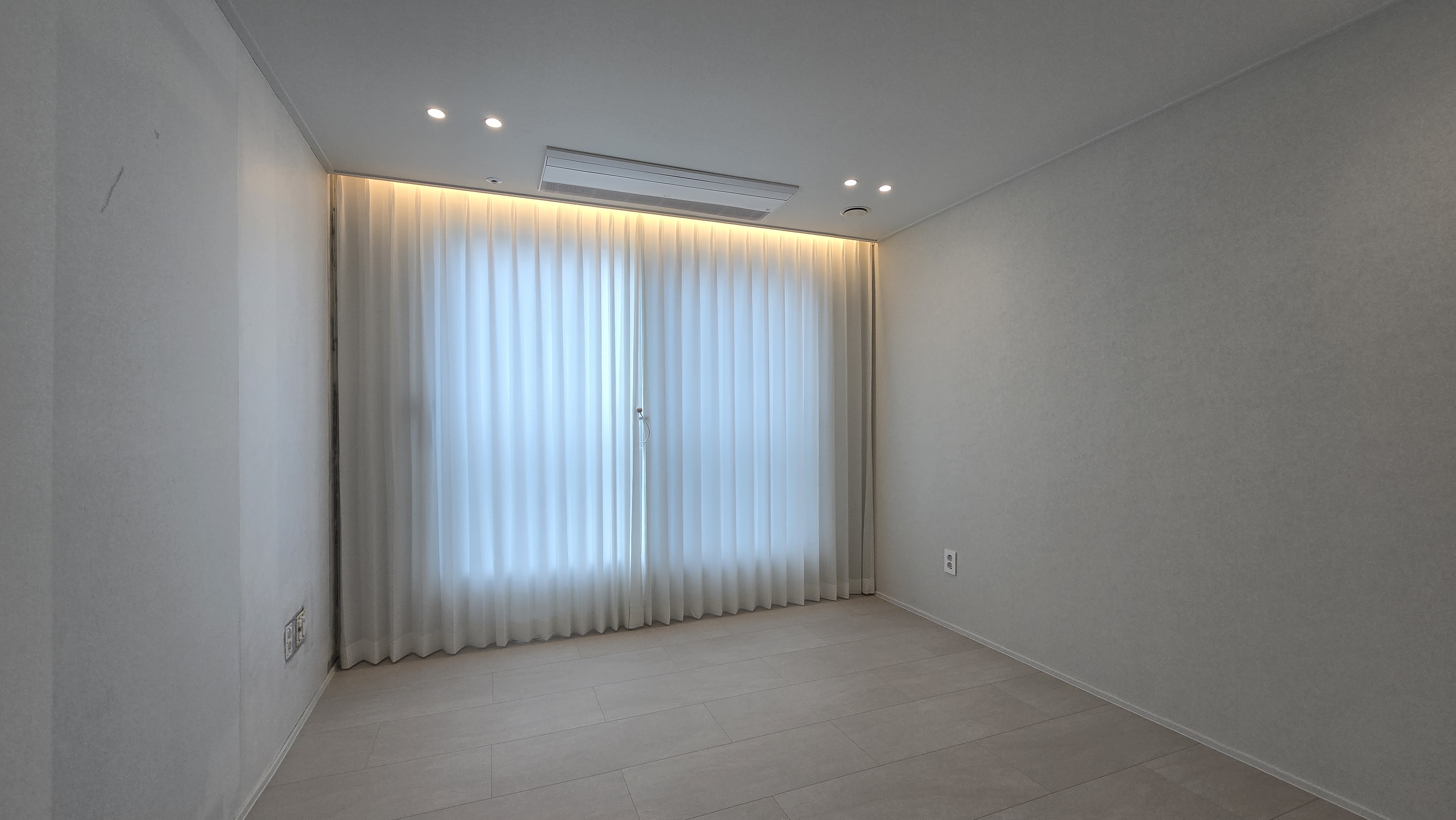 모던창 커튼.블라인드 대표 이미지