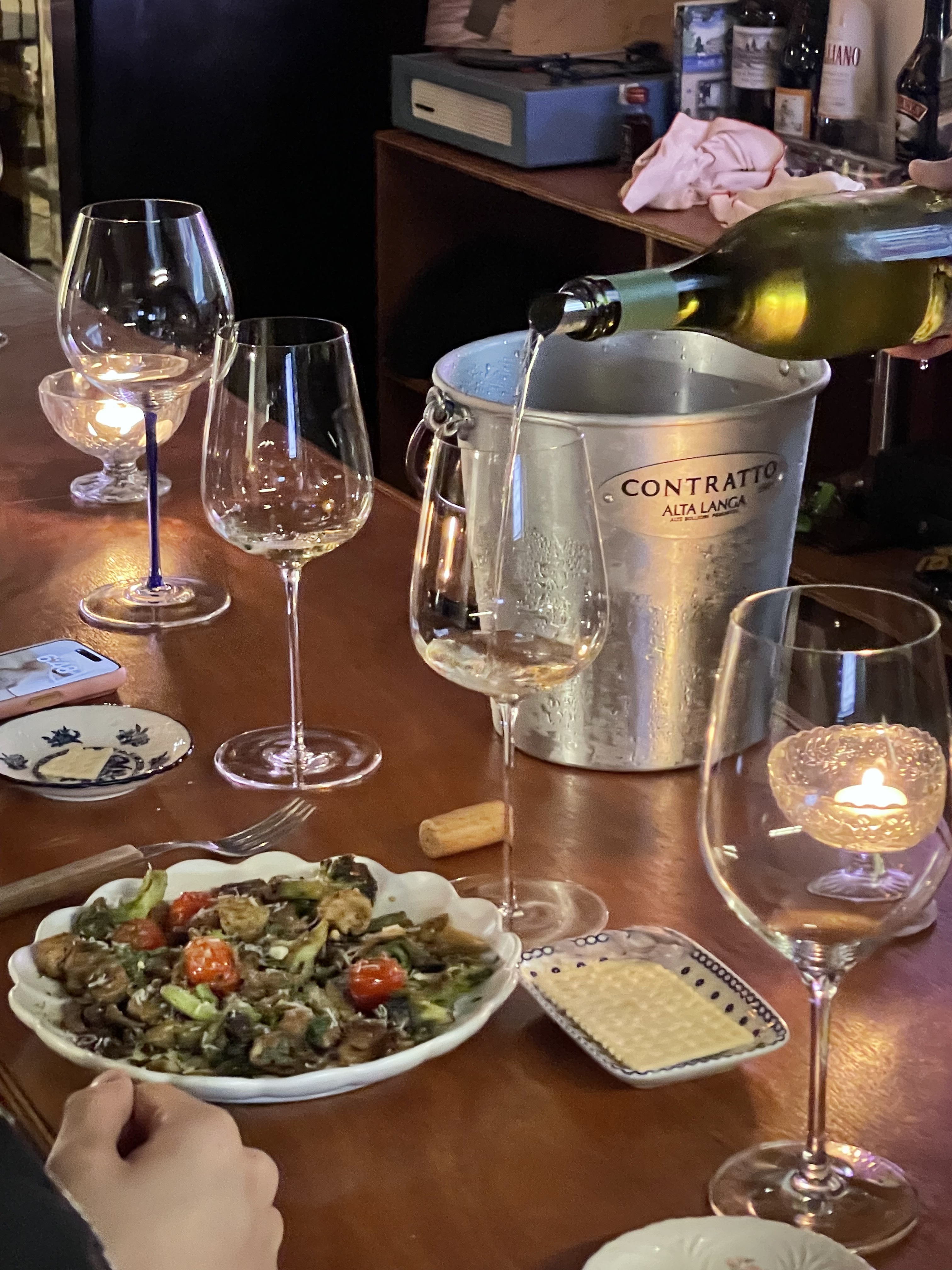 와인바 주홍 대표 이미지