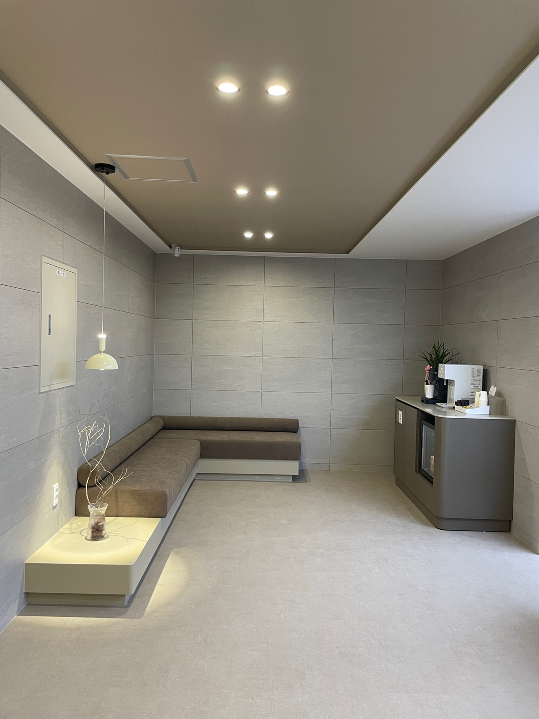 법무법인 로베리 형사부동산 손해배상전문 부산변호사사무소 대표 이미지