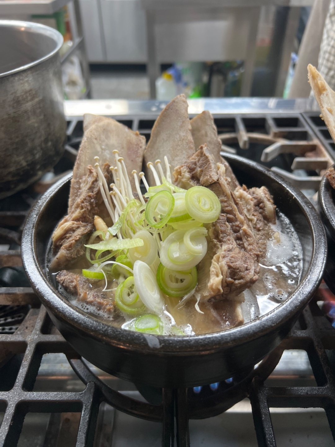 청해정육 녹동차돌집