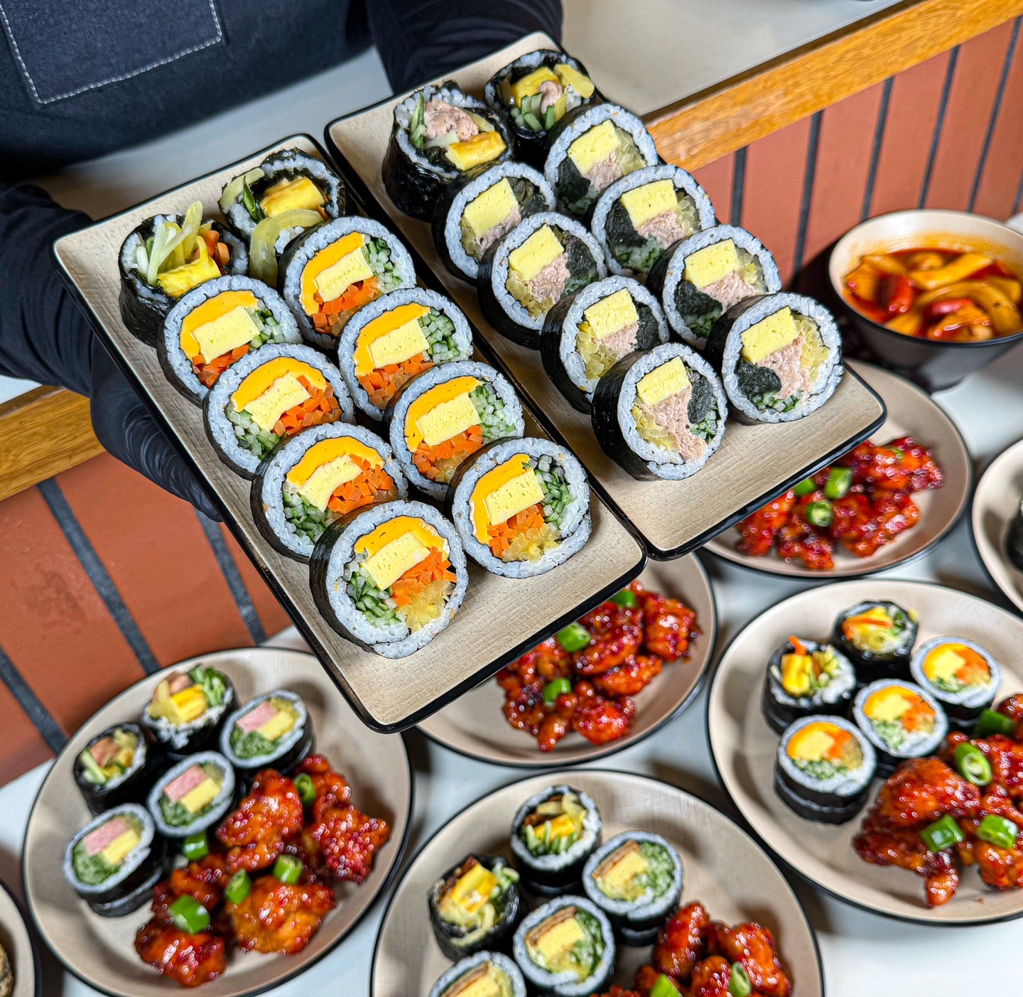 닭장수김밥 홍대점 내부 또는 관련 모습