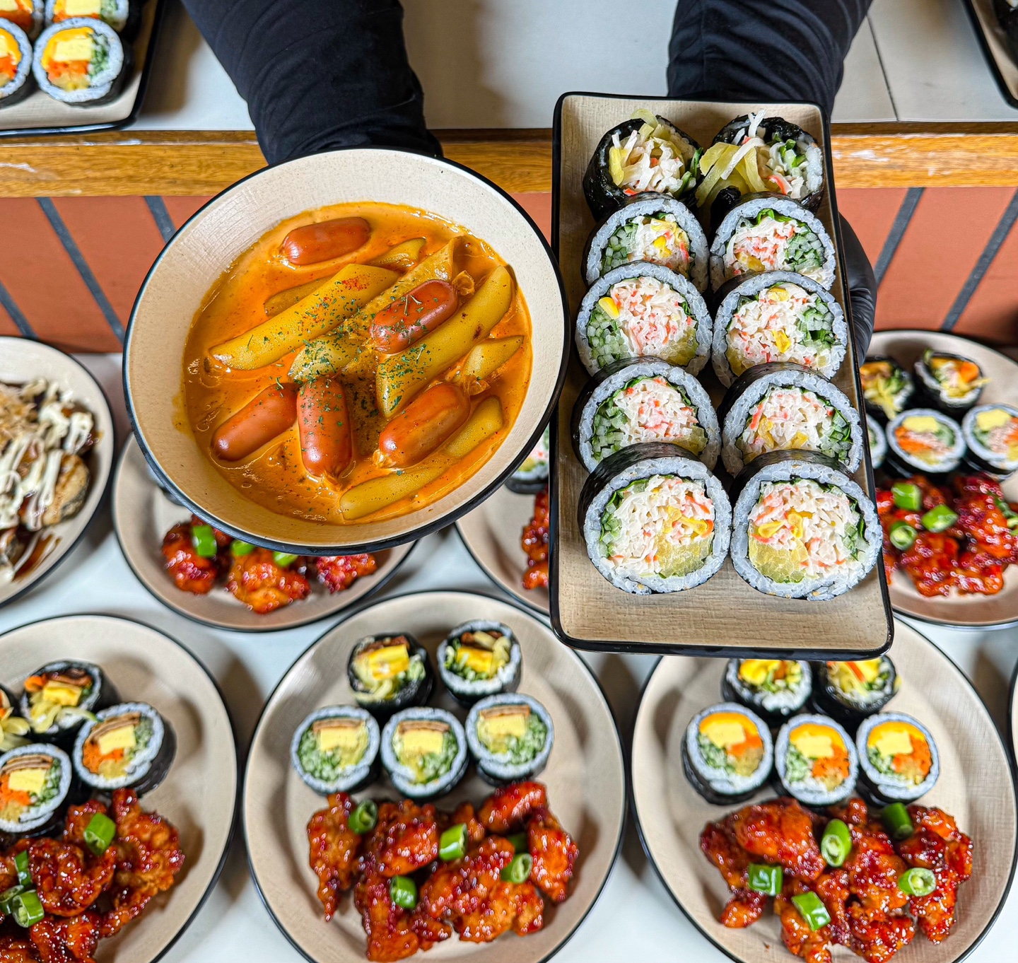 닭장수김밥 홍대점 내부 또는 관련 모습