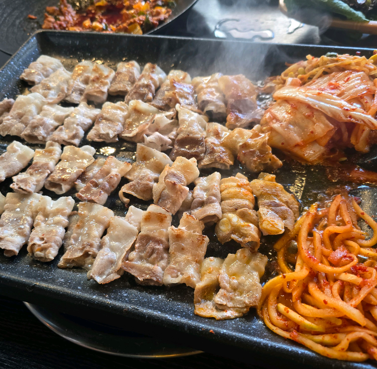 금돼지네