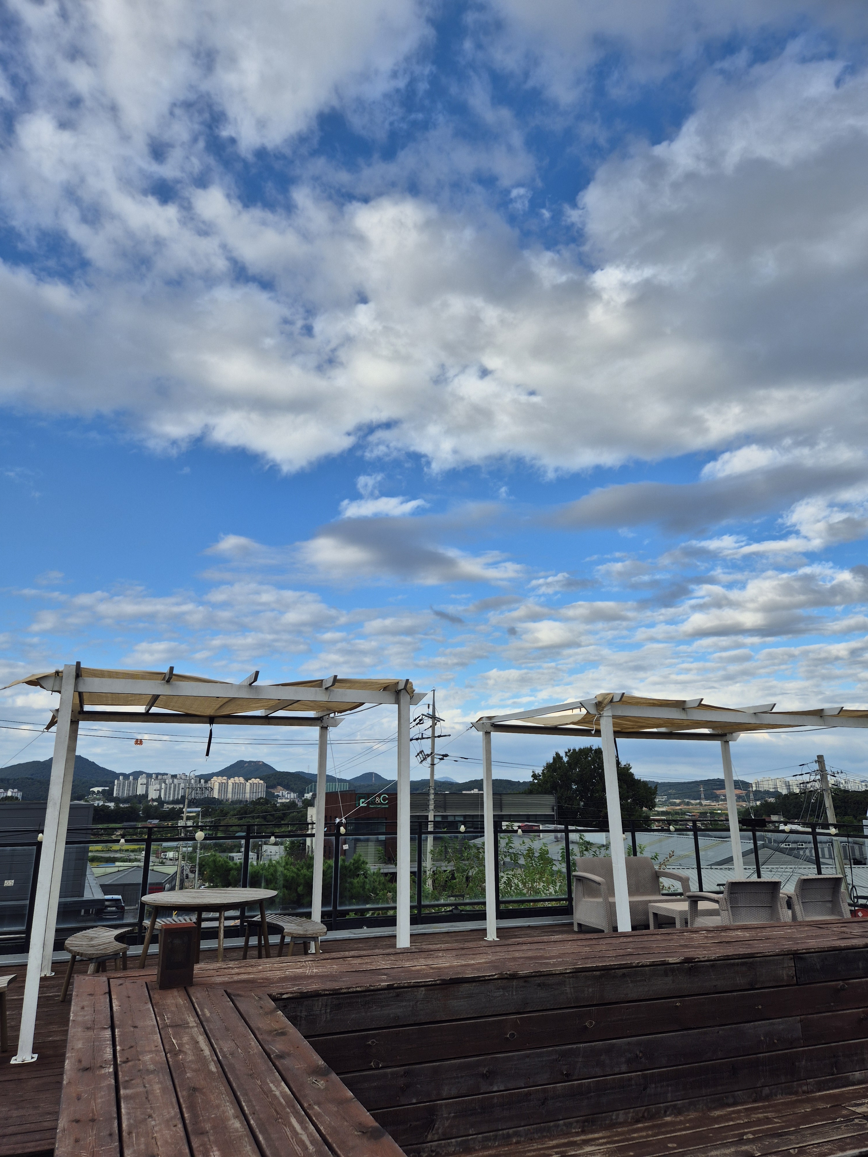 꼰띠고 대표 이미지