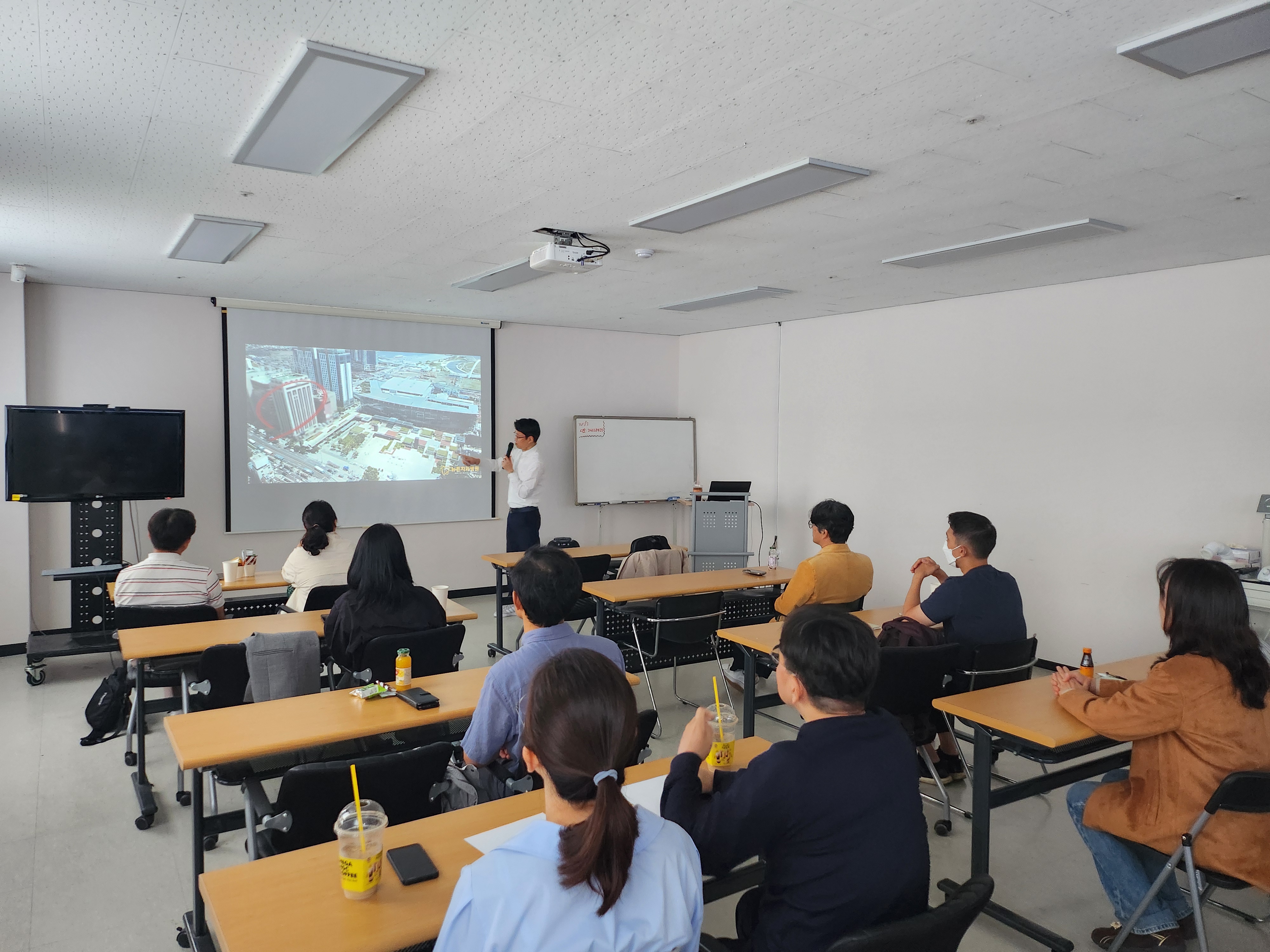 뉴튼치과병원 부산 대표 이미지