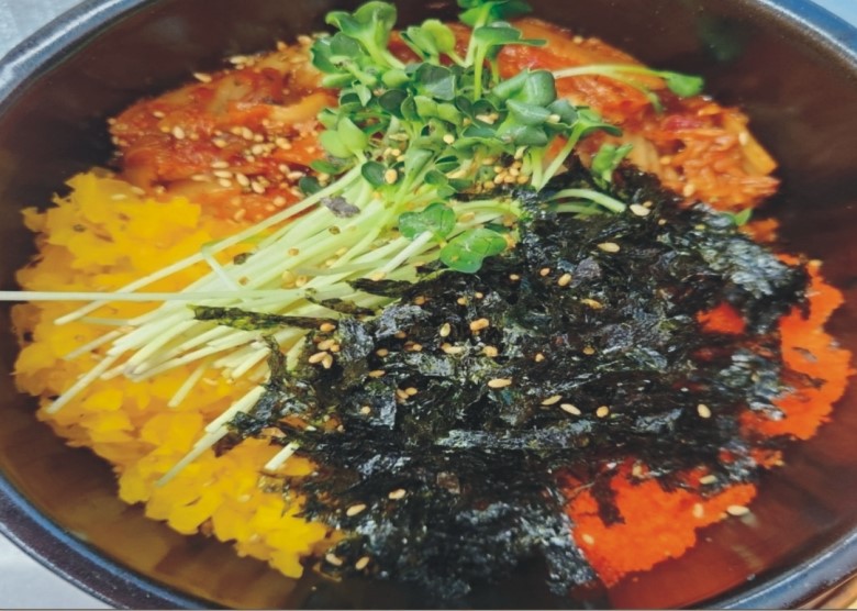 날치알밥