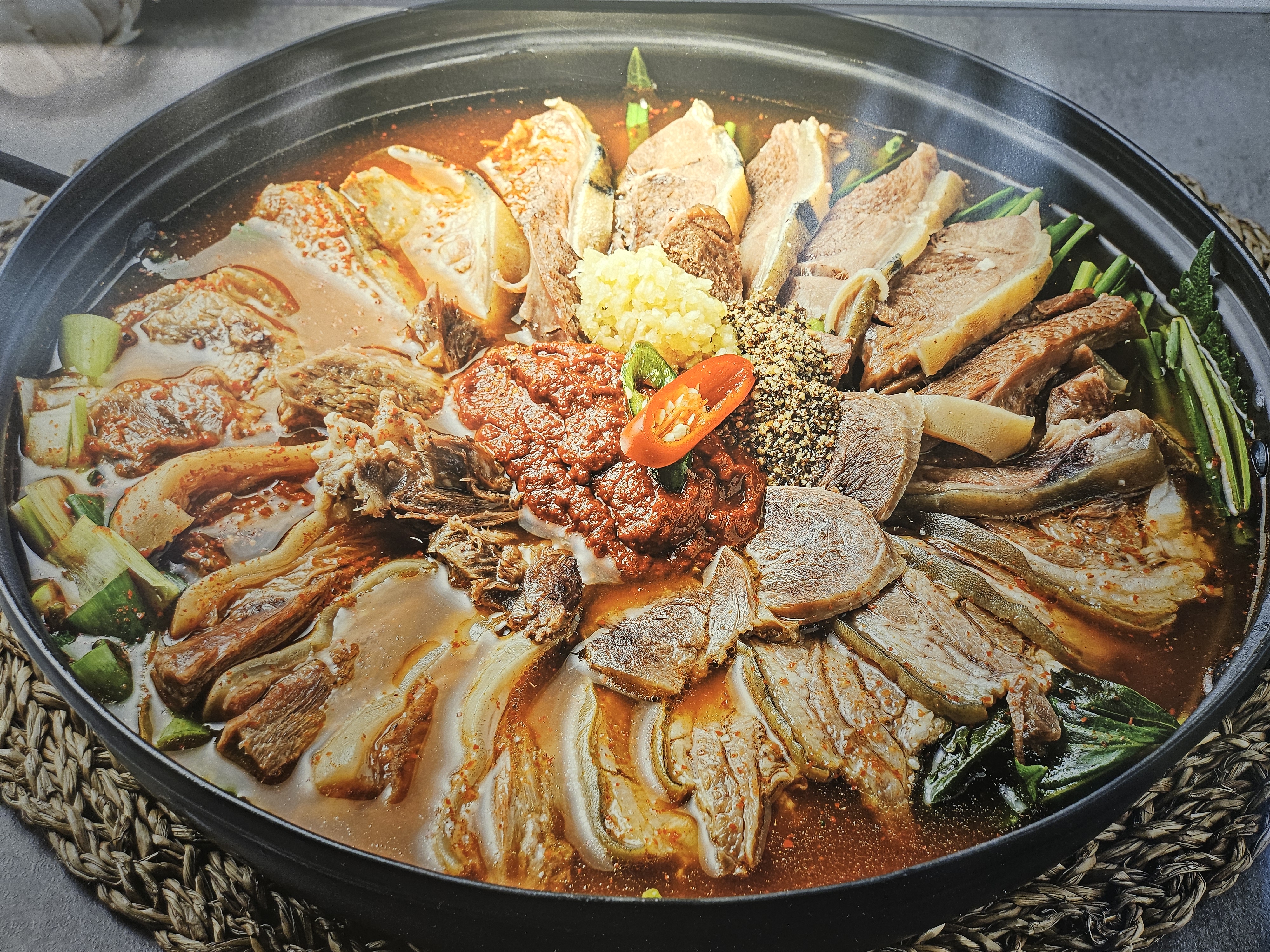 가마솥흑염소요리전문점