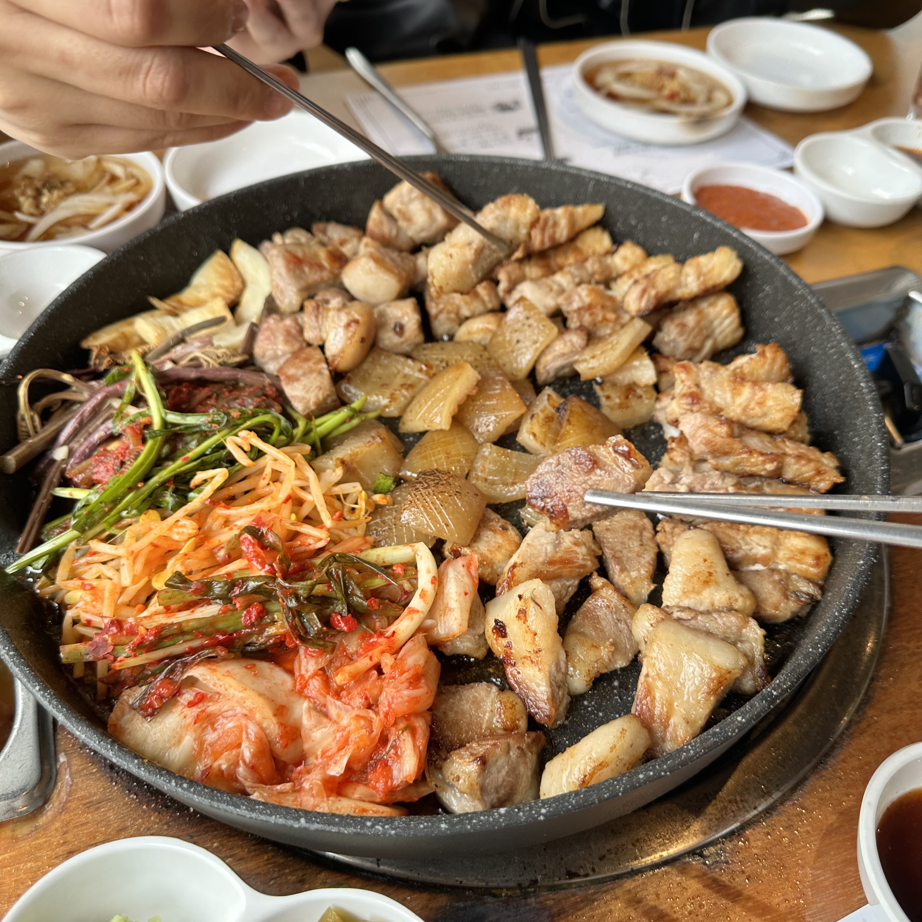 꽃돼지식당 부천신중동점