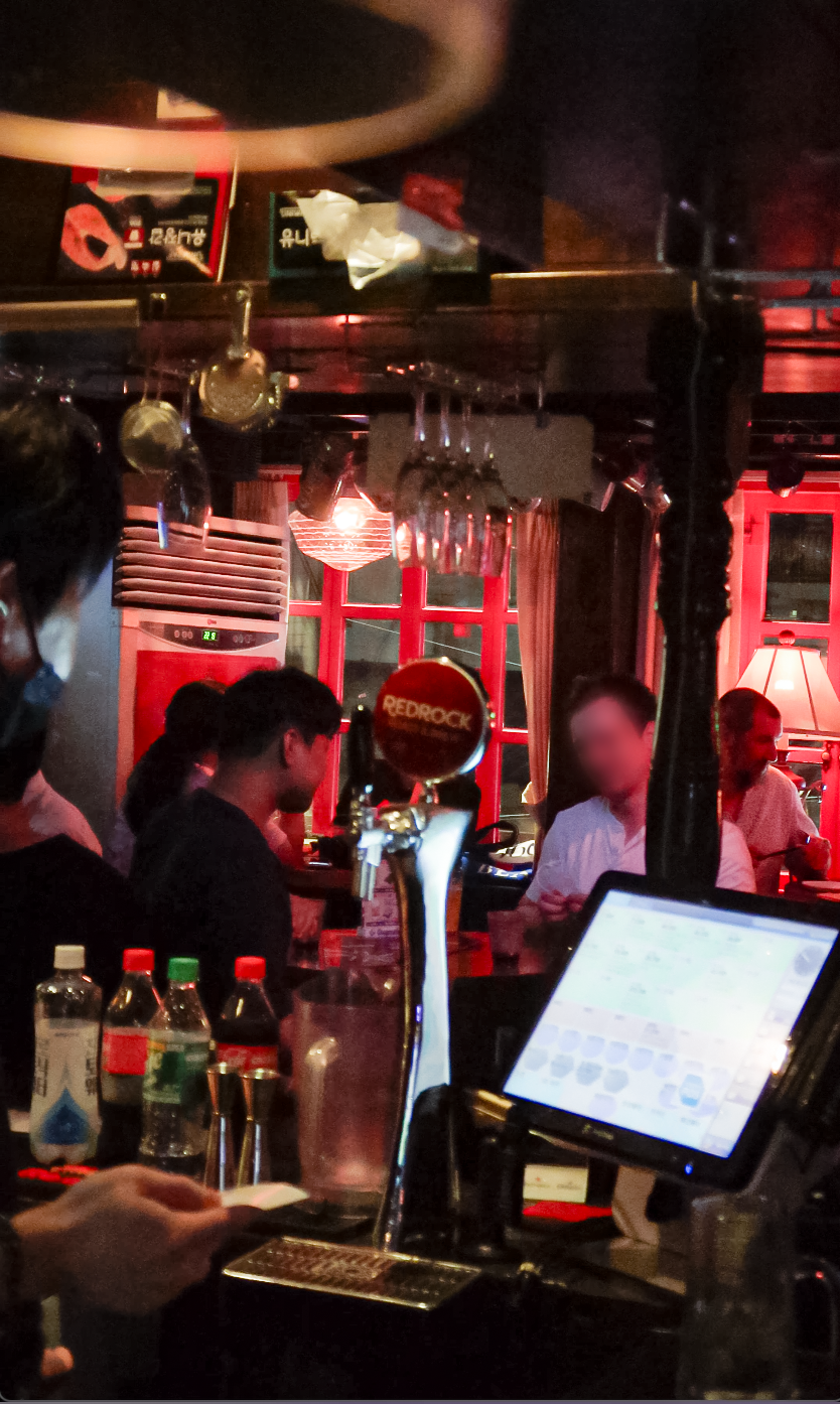 로즈앤크라운 이태원 내부 또는 관련 모습