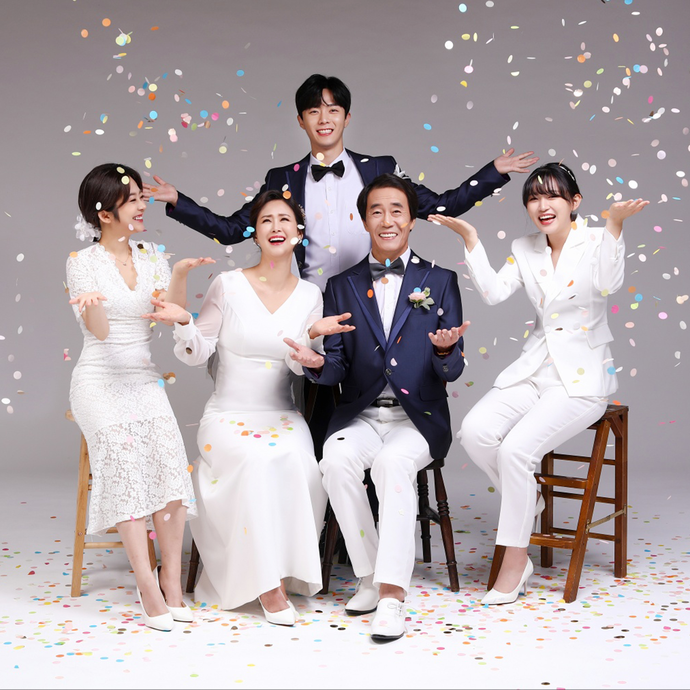 풍차 가족사진 스튜디오 추억사진관 대표 이미지