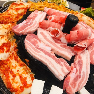 명가꽃돼지