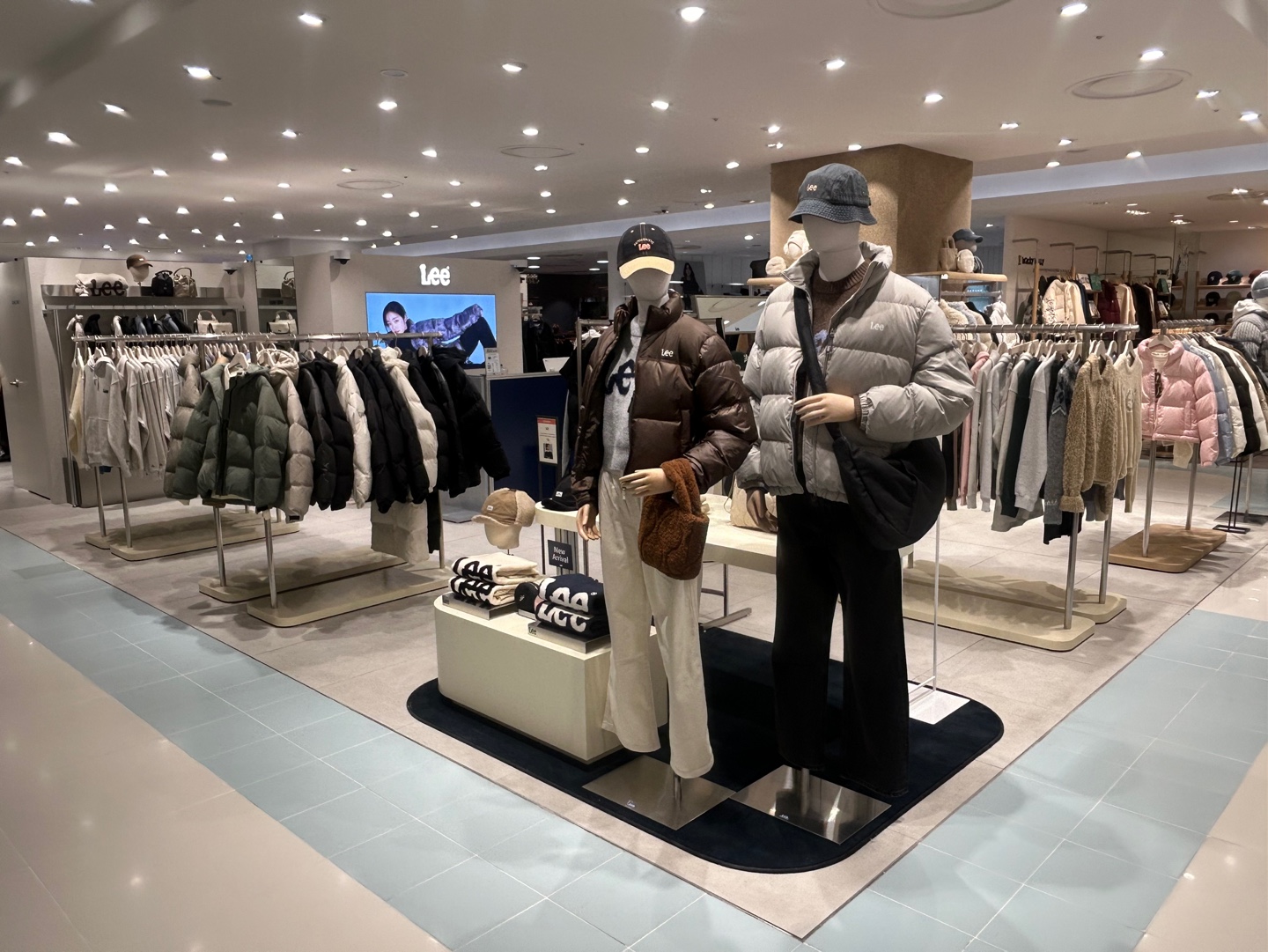 Lee 롯데백화점 상인점