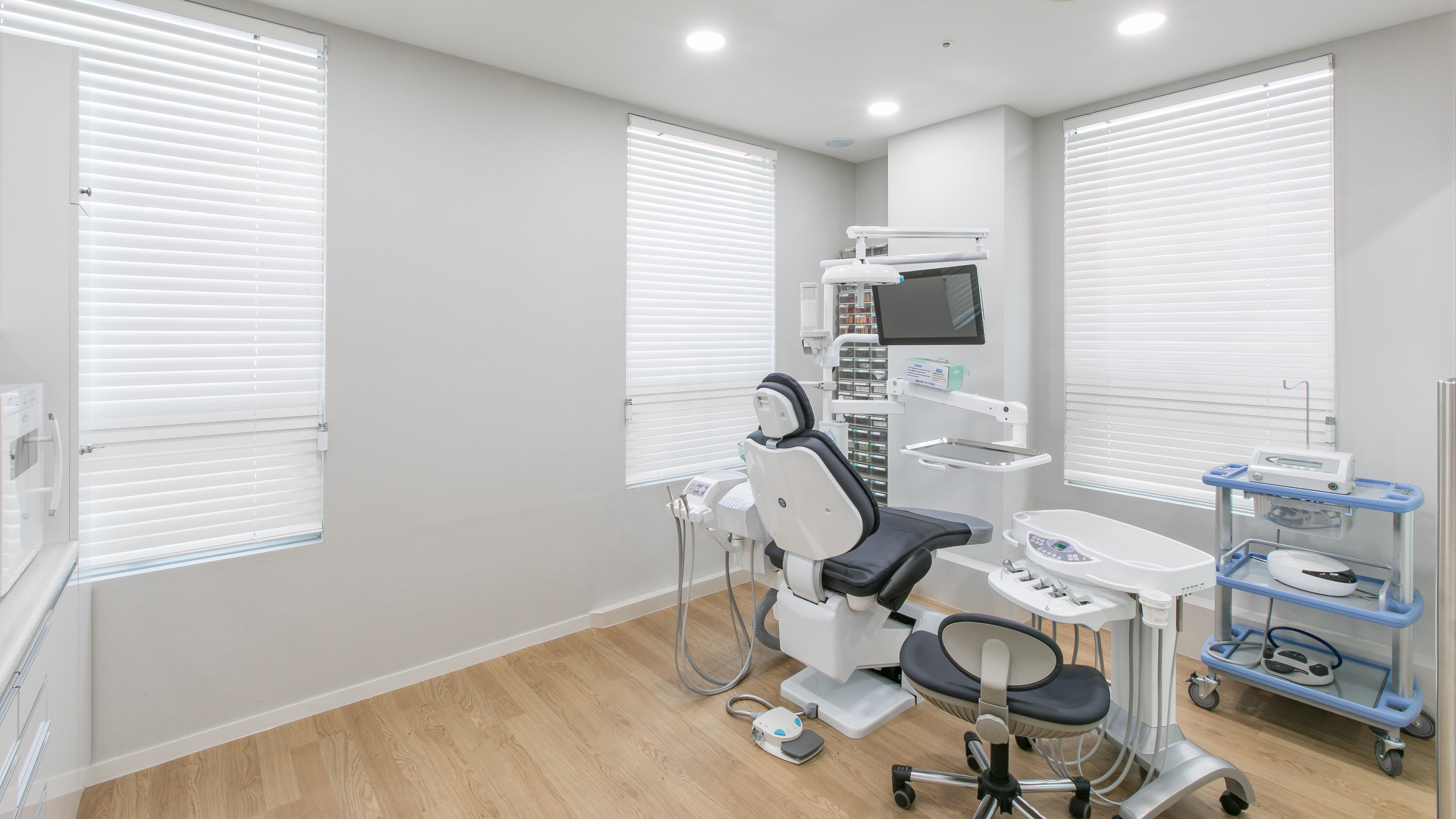 연세이앤이치과의원 대표 이미지