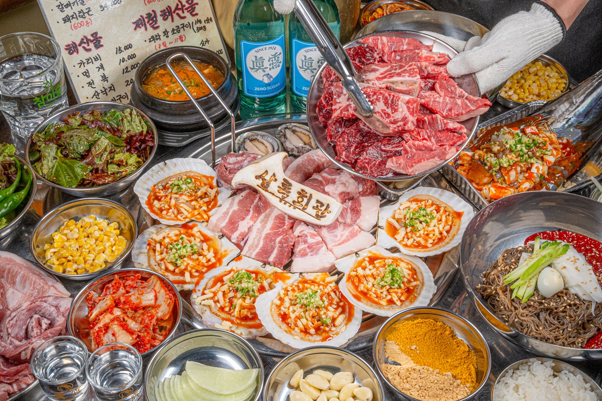 상록회관연탄구이 두정점 내부 또는 관련 모습