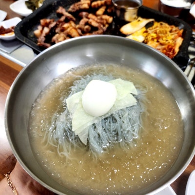 돼지삼남매