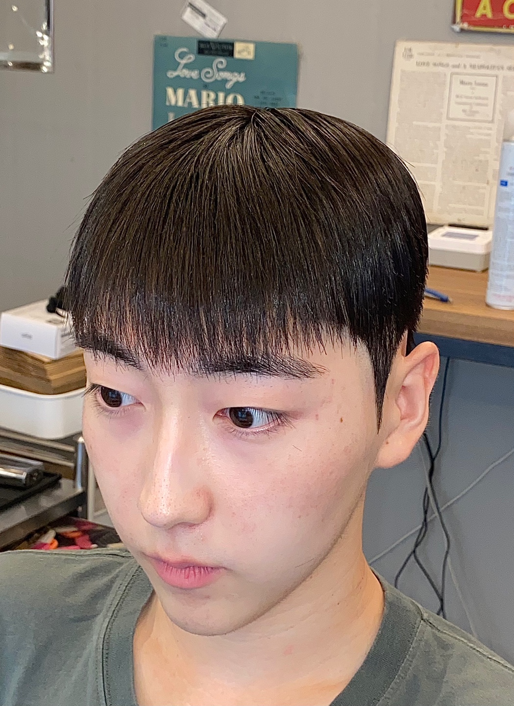아미코바버샵 내부 또는 관련 모습