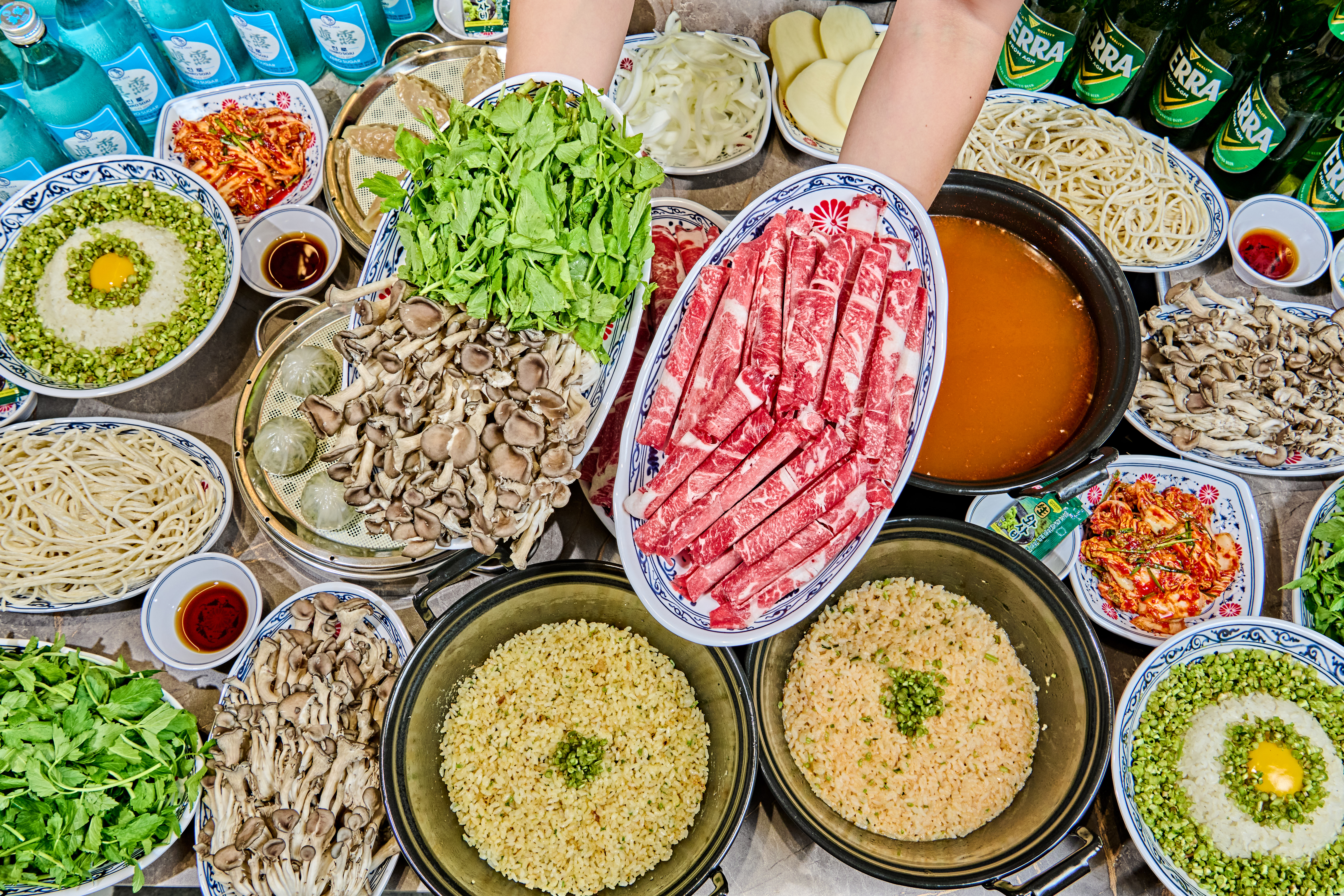 안민옥샤브칼국수 마산가포점