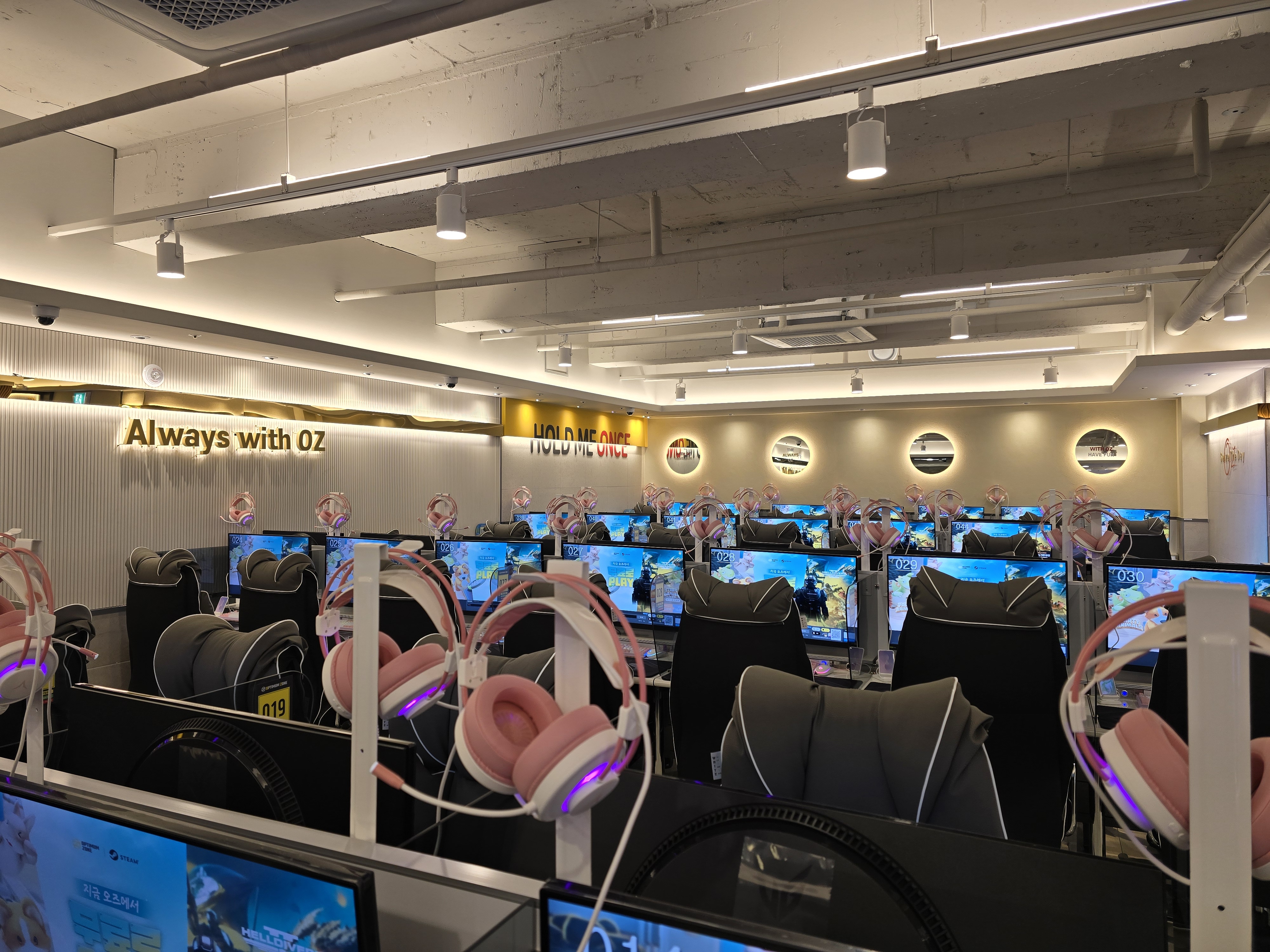 옵티멈존PC카페 수원역점