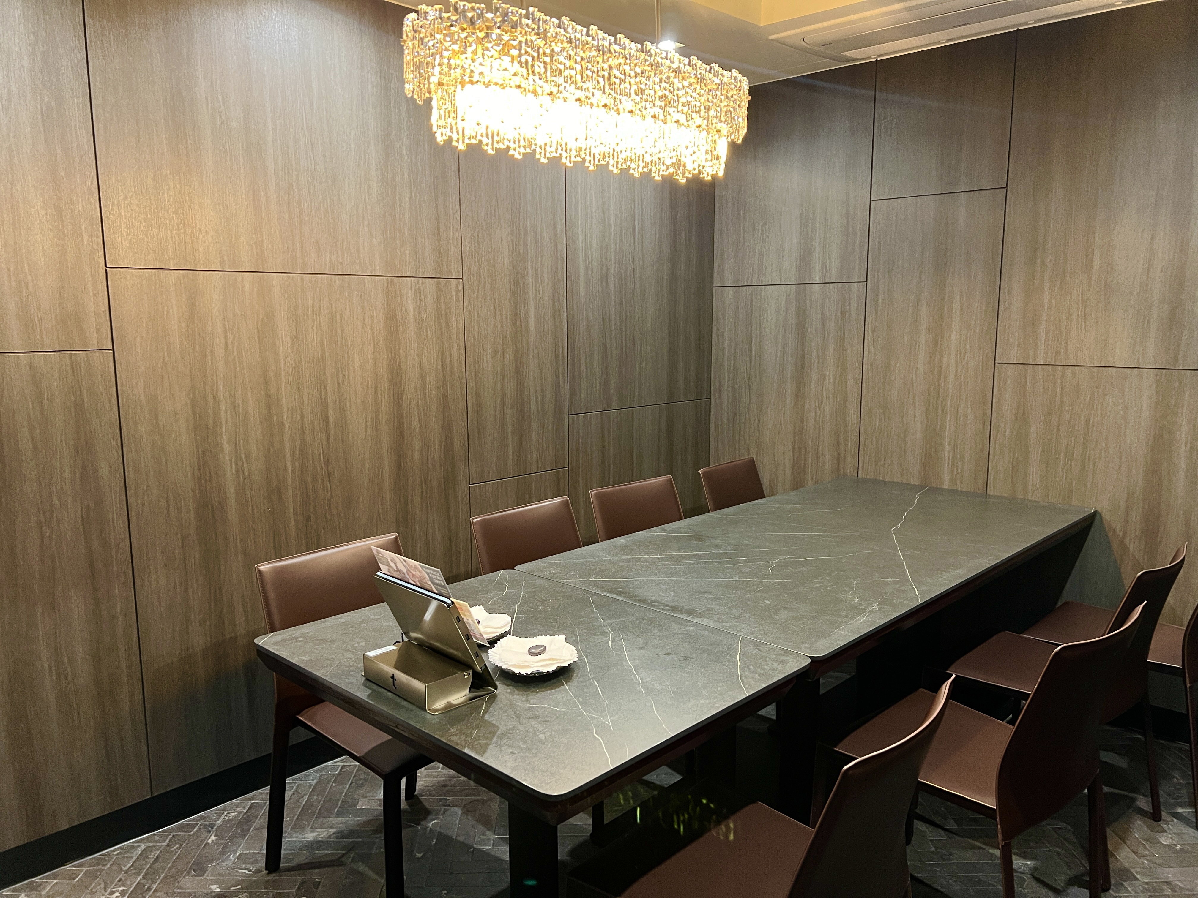 무탄 압구정 본점 대표 이미지