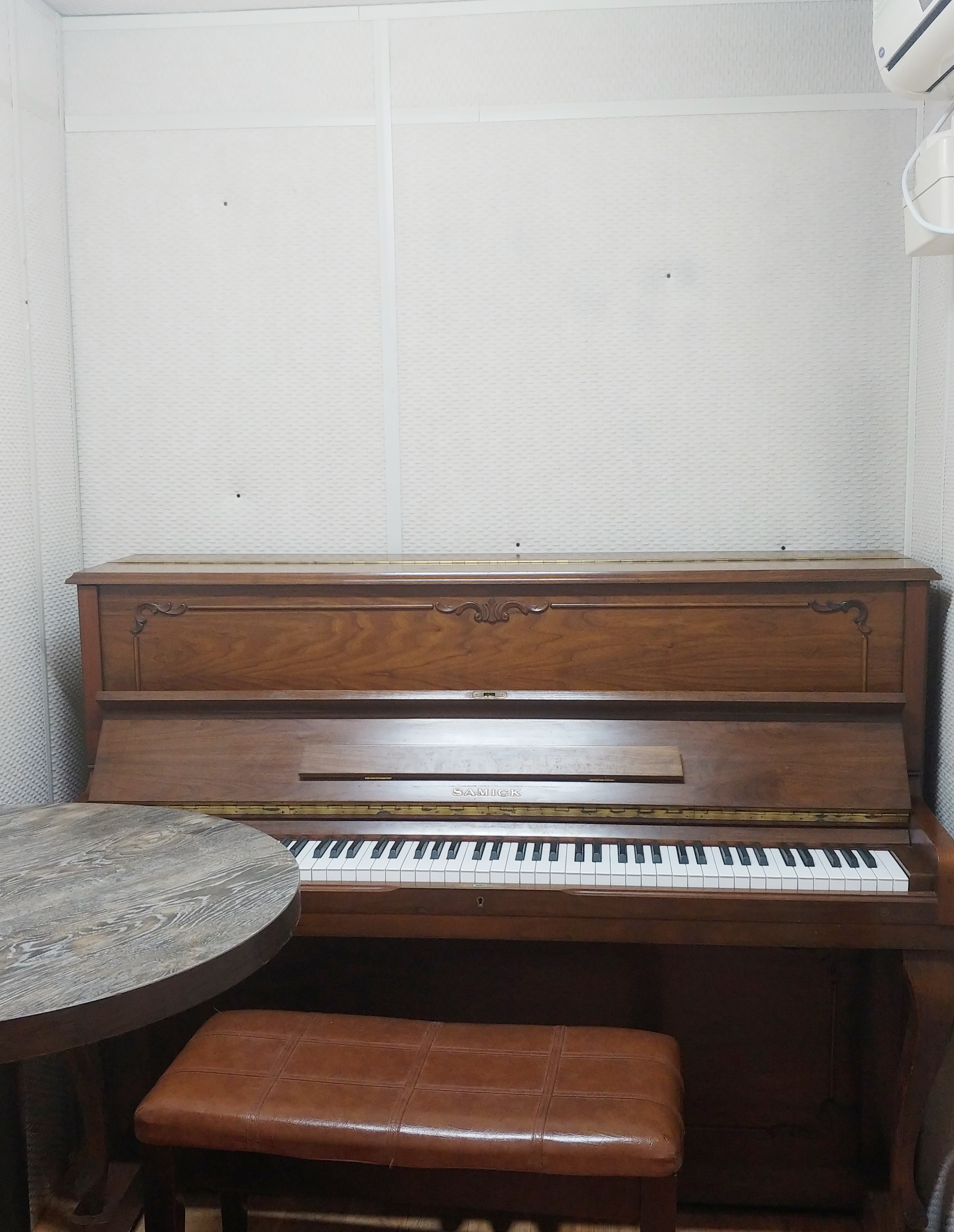 4번째 스튜디오 사진