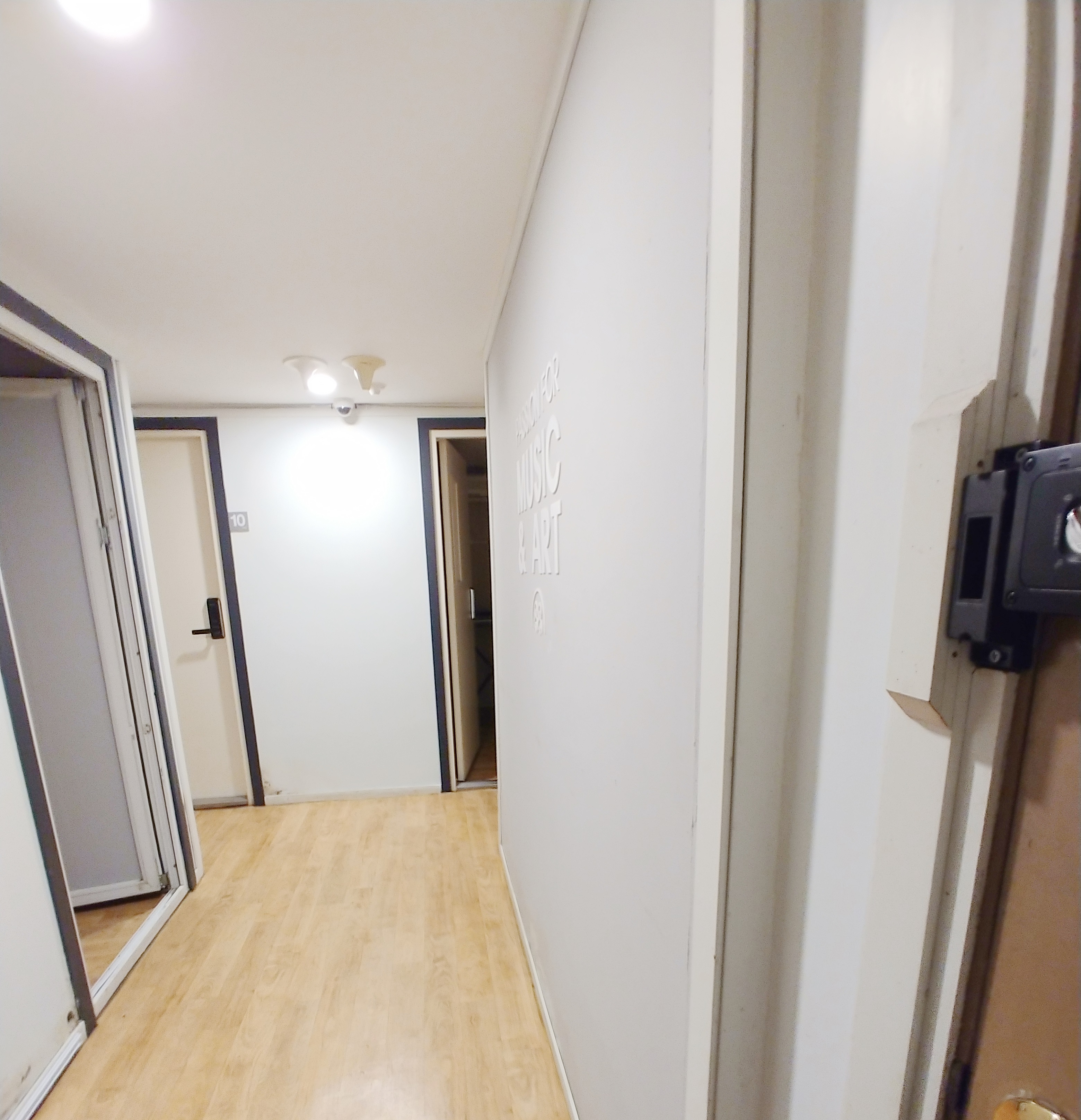 2번째 스튜디오 사진