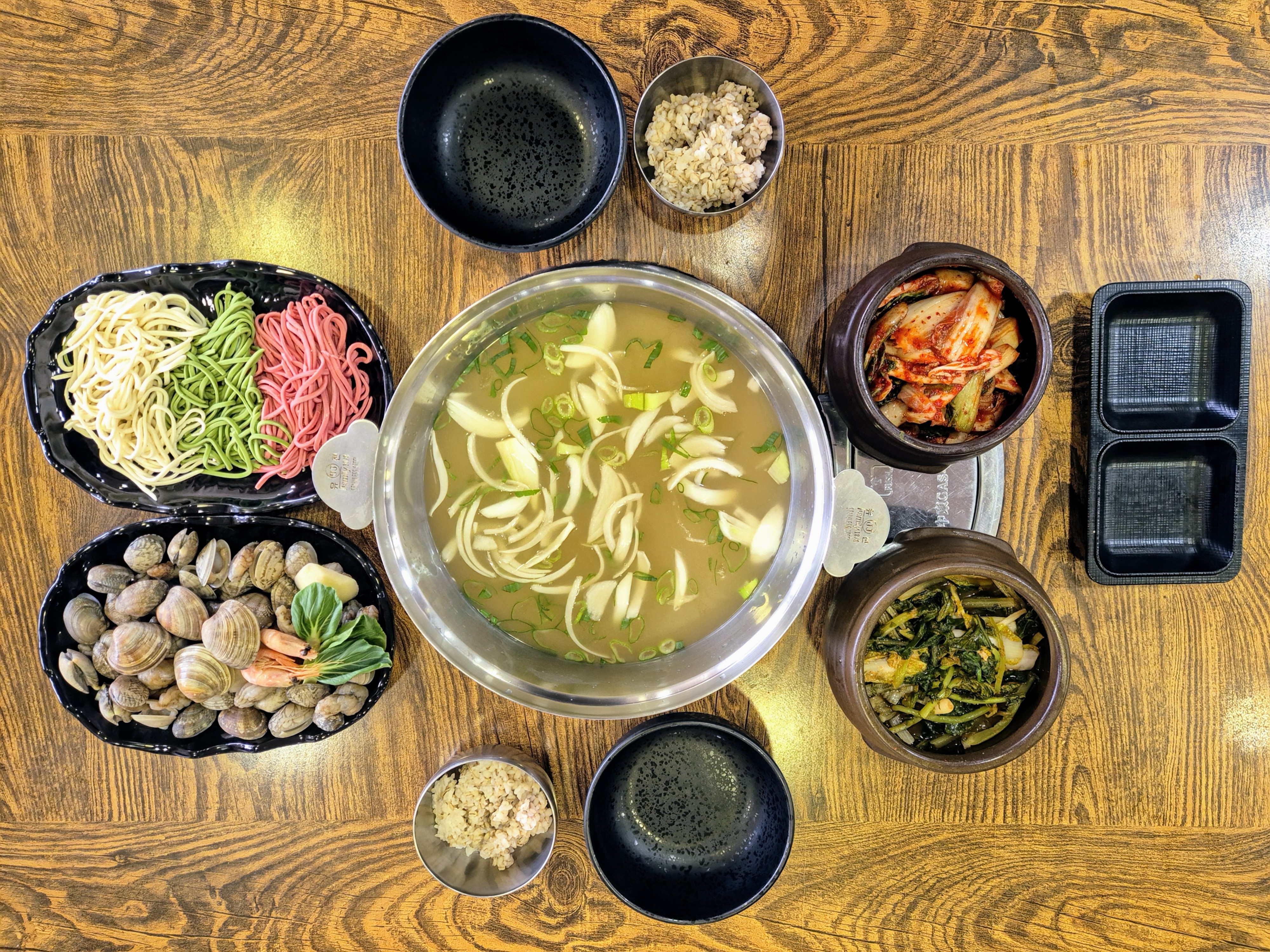윤지네칼국수